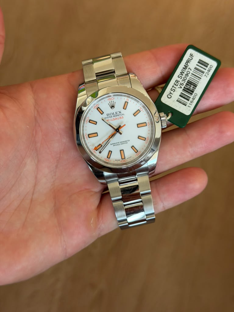 Rolex Milgauss 116400 view 2