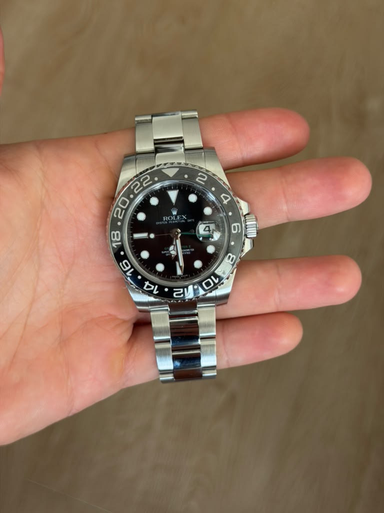 Rolex GMT-Master II 116710LN view 2