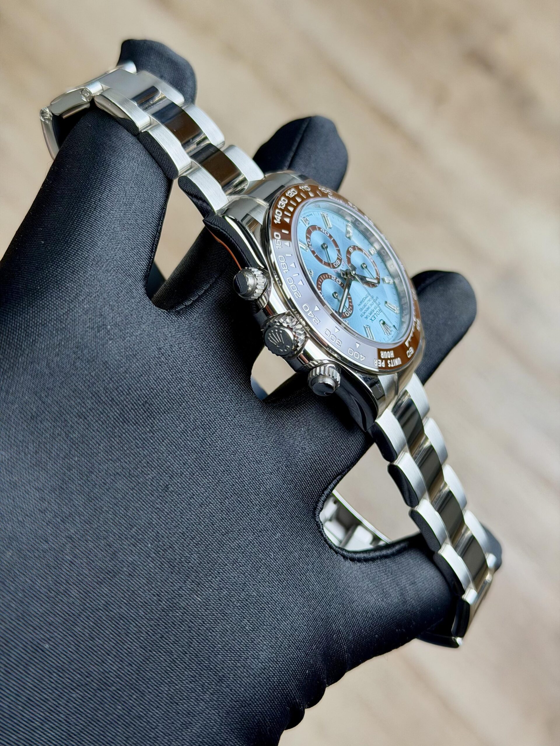 Rolex Daytona 126506 view 7