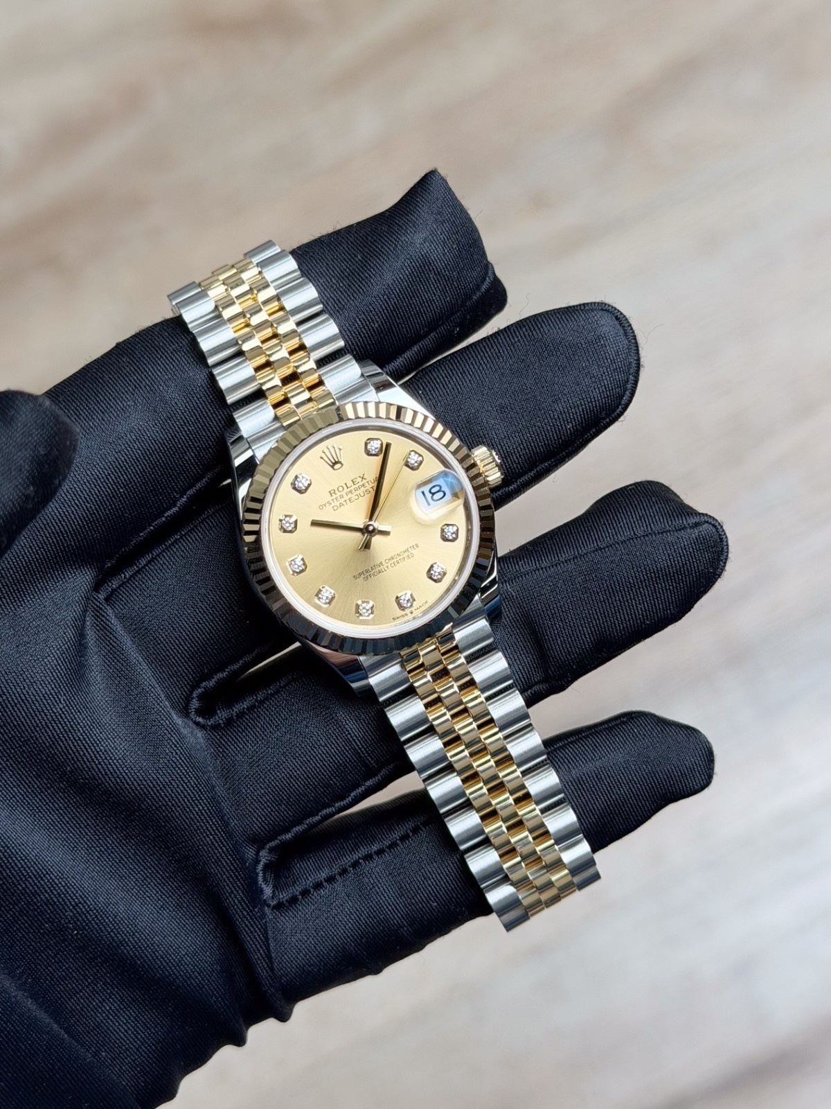 Rolex Datejust 278273 view 3