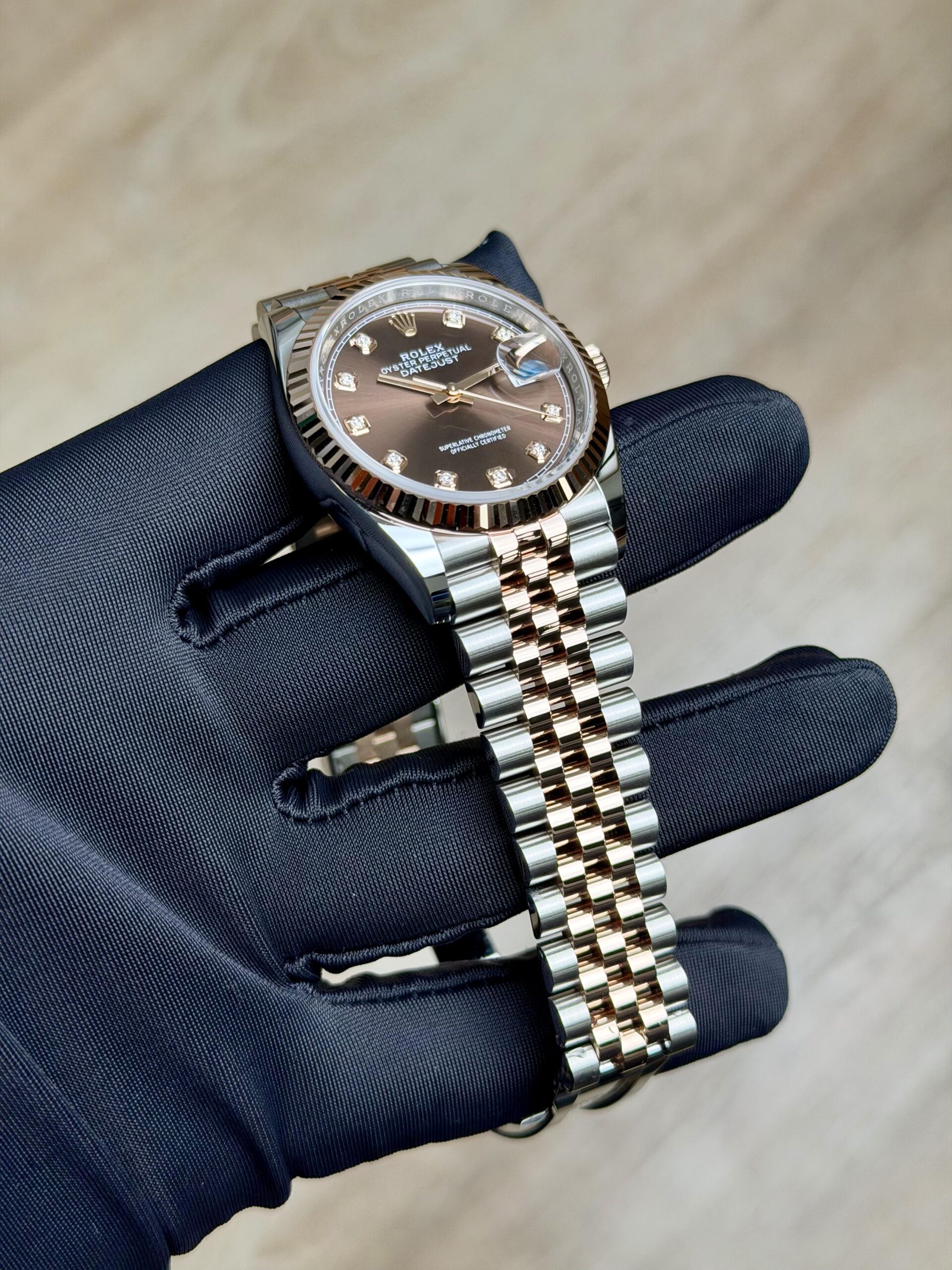 Rolex Datejust 126231 view 5