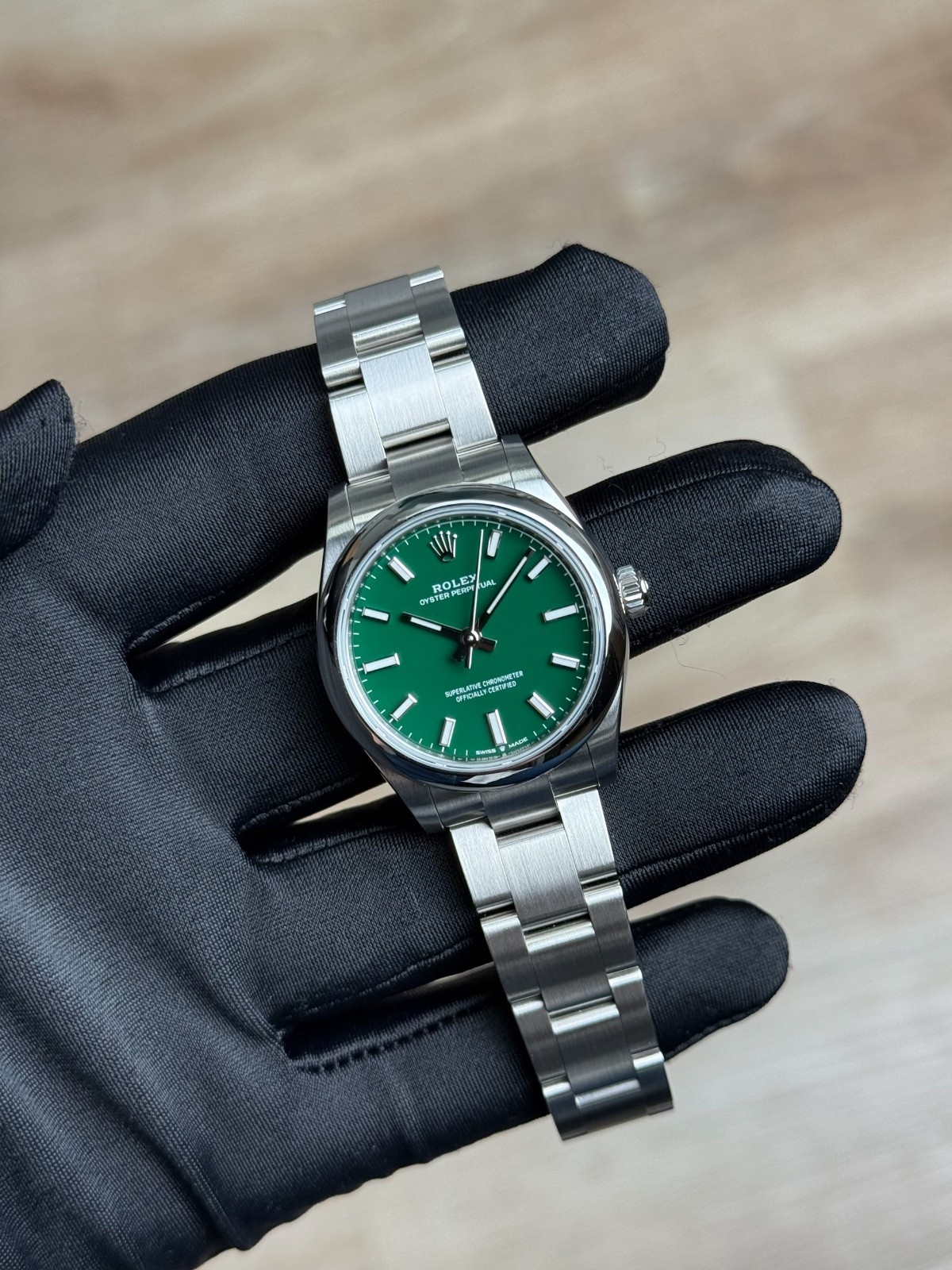 Rolex Oyster Perpetual 277200 view 3