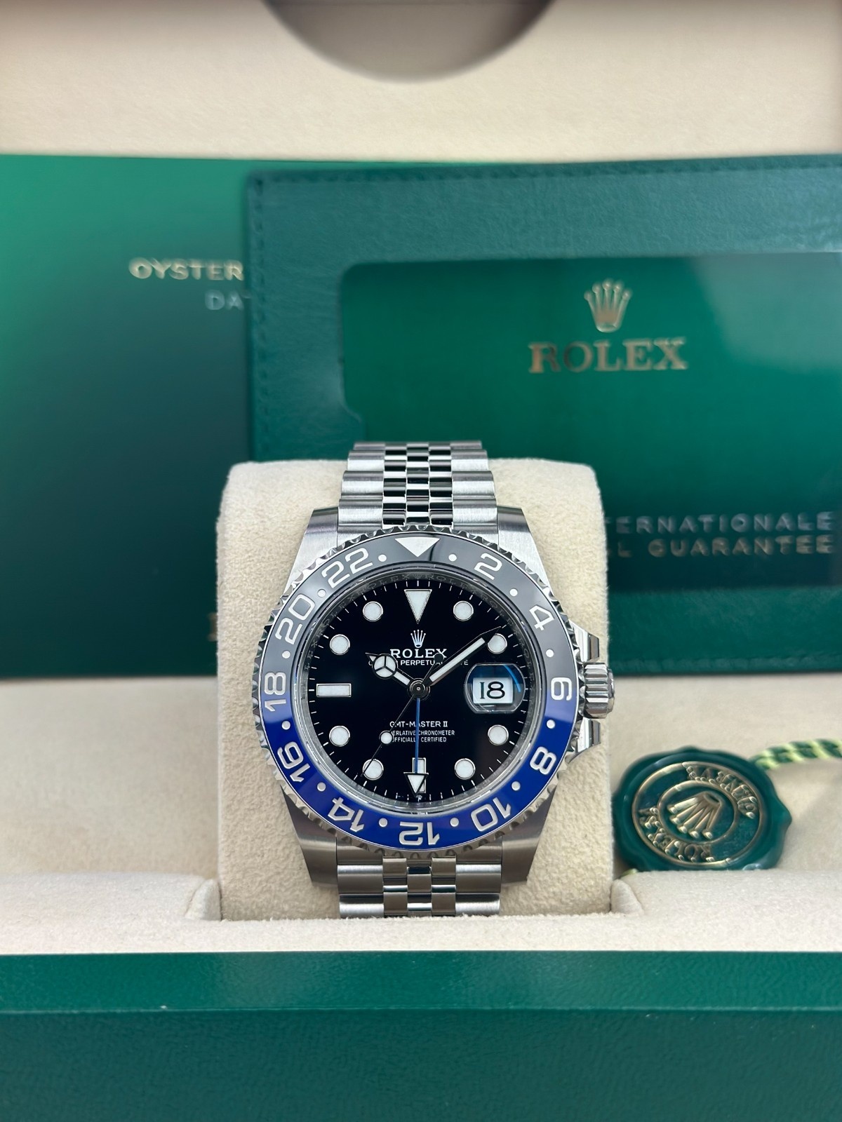 Rolex GMT-Master II 126710BLNR view 2