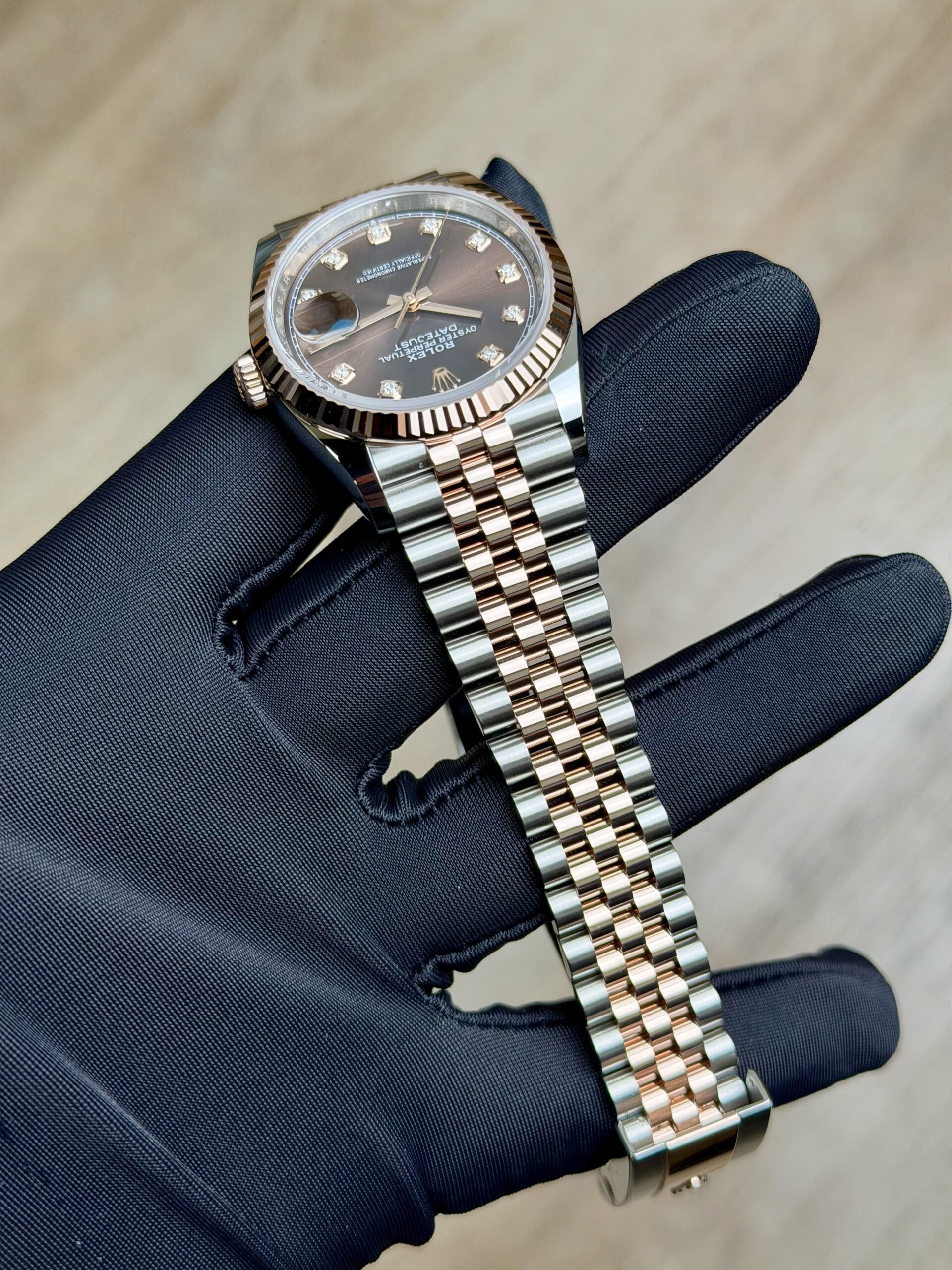 Rolex Datejust 126231 view 7
