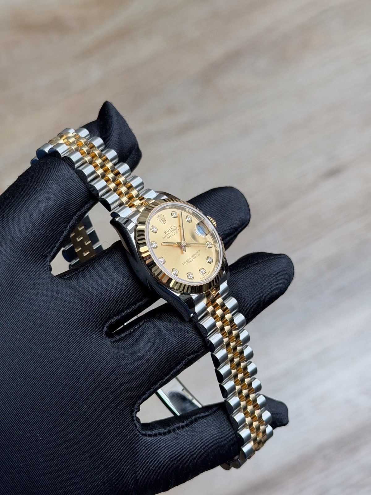 Rolex Datejust 278273 view 4