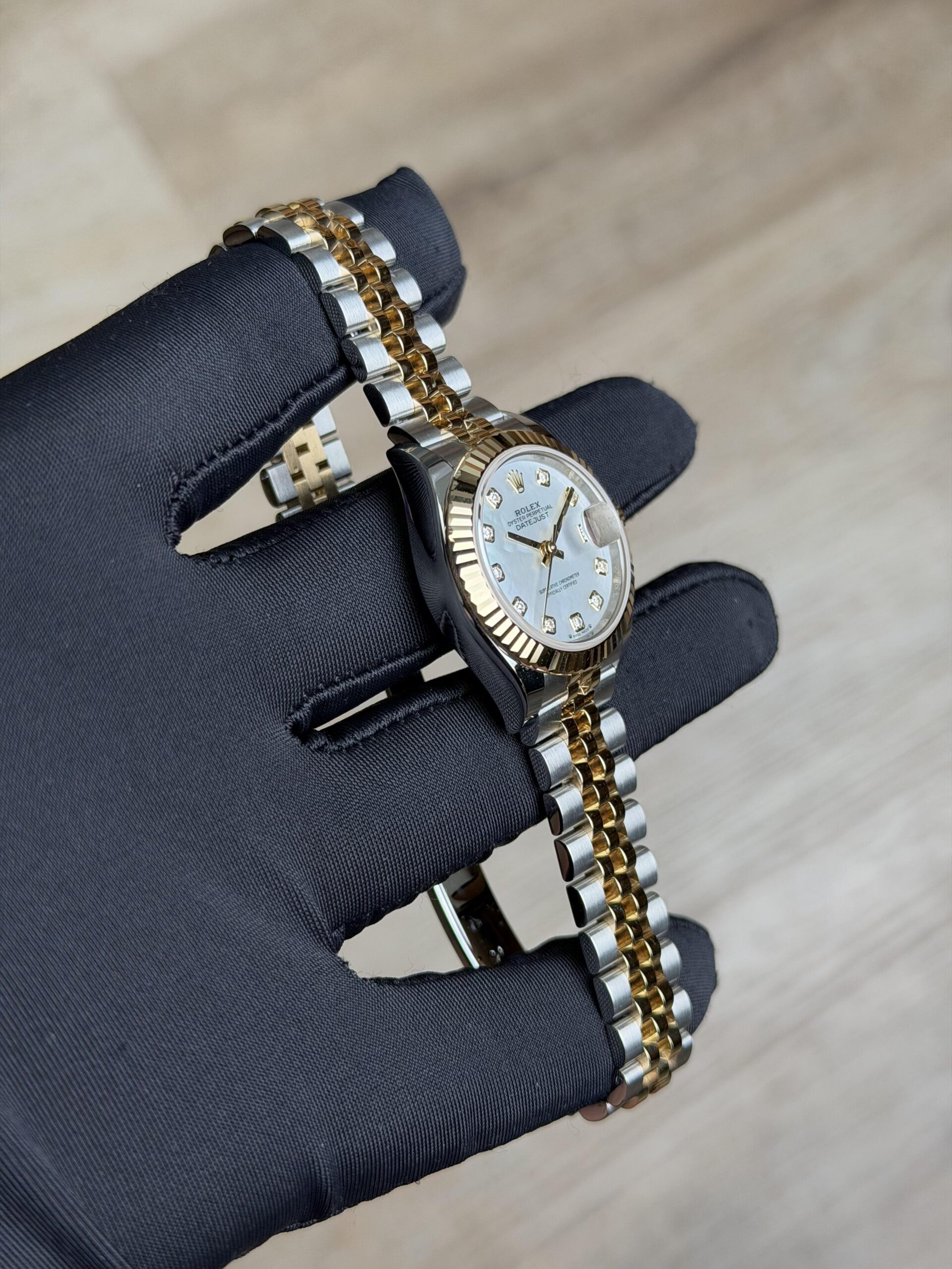 Rolex Lady-Datejust 279173 view 4