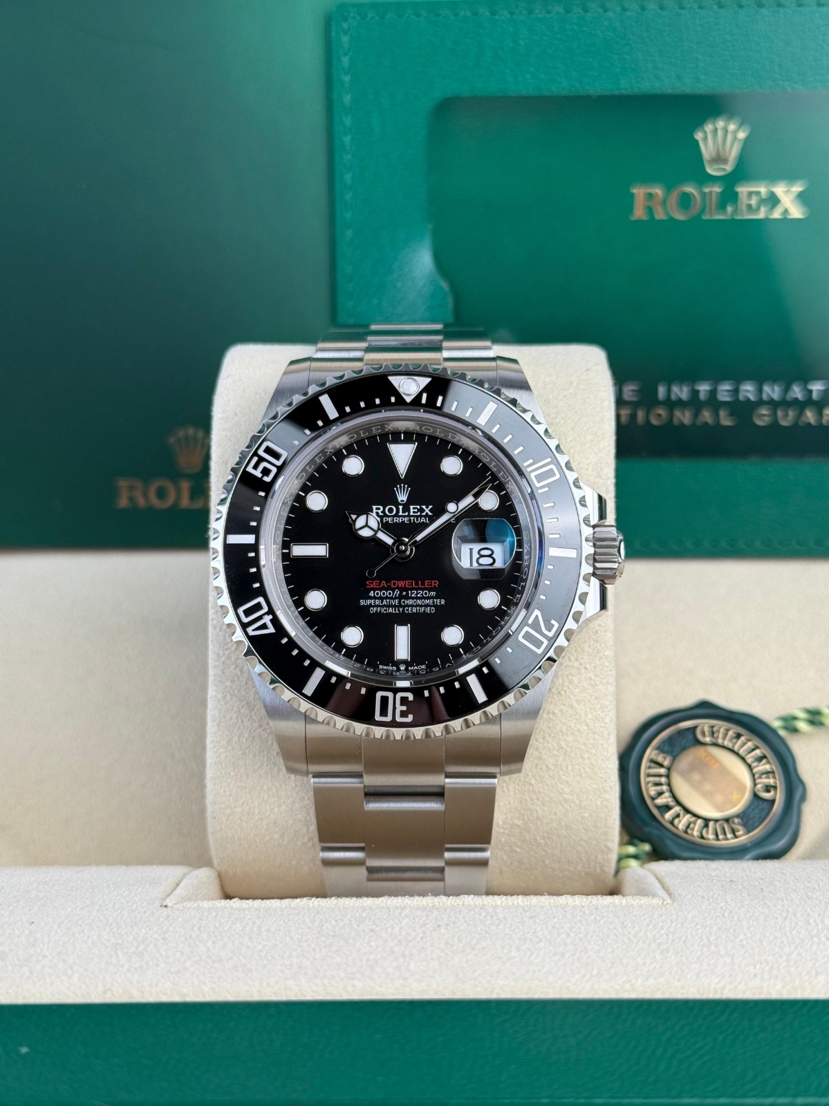 Rolex Sea-Dweller 126600 view 2