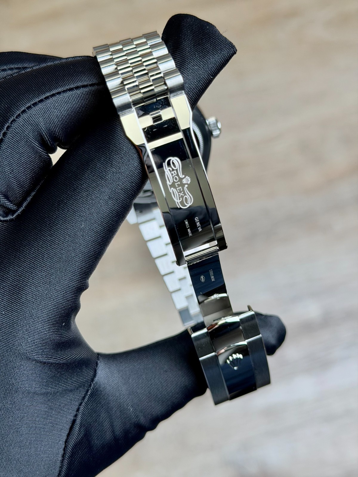 Rolex Sky-Dweller 336934 view 9