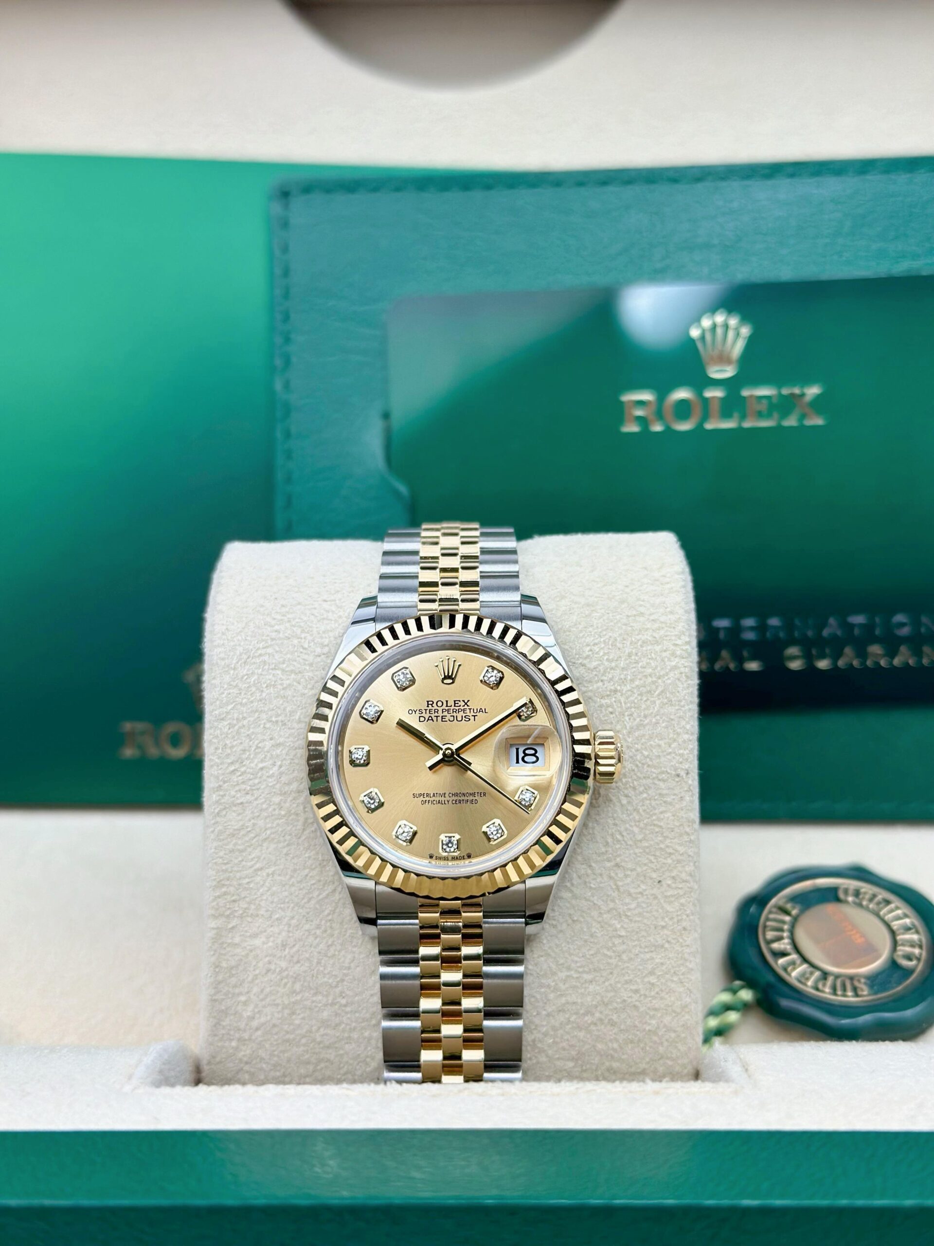 Rolex Lady-Datejust 279173 view 2