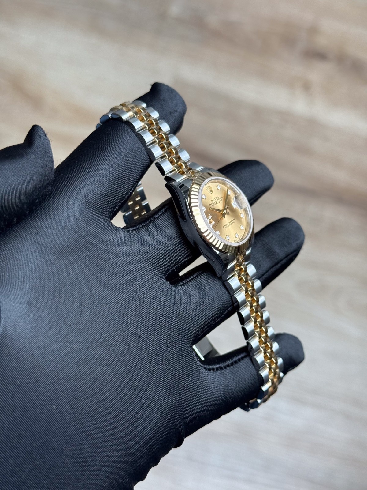 Rolex Lady-Datejust 279173 view 4