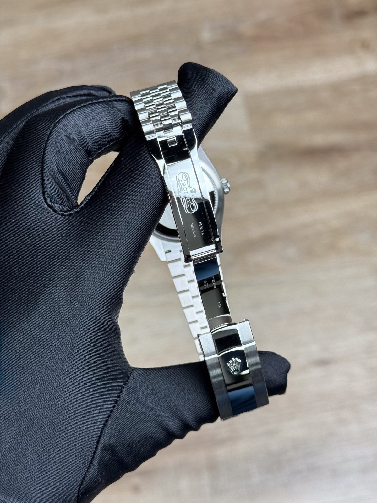 Rolex Datejust 126234 view 9