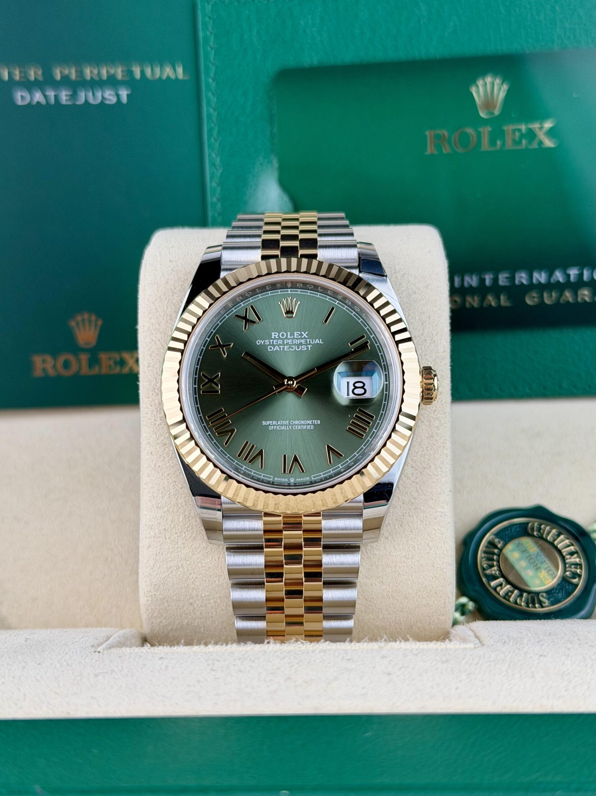 Rolex Datejust 126333 view 2