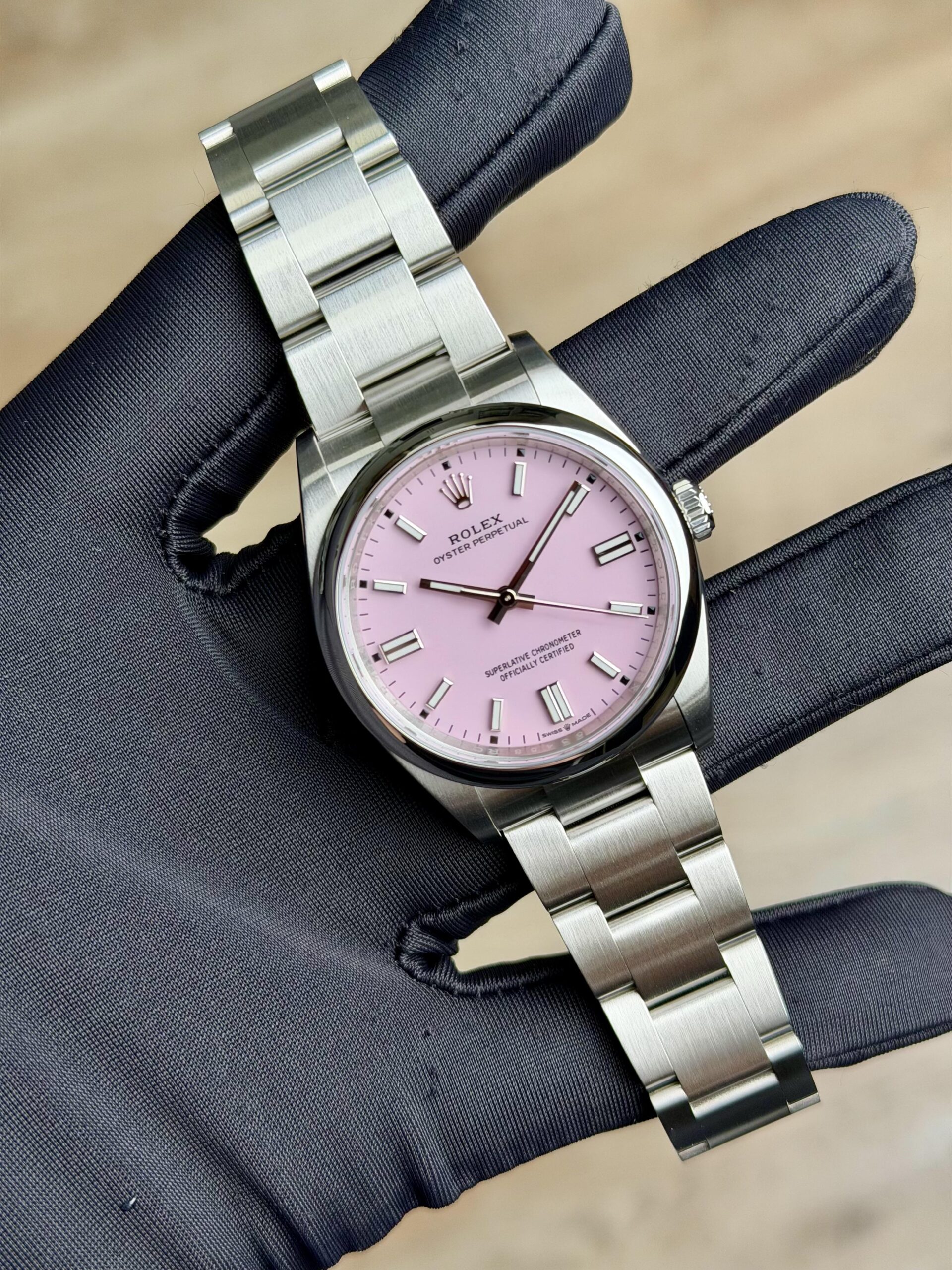 Rolex Oyster Perpetual 126000 view 3