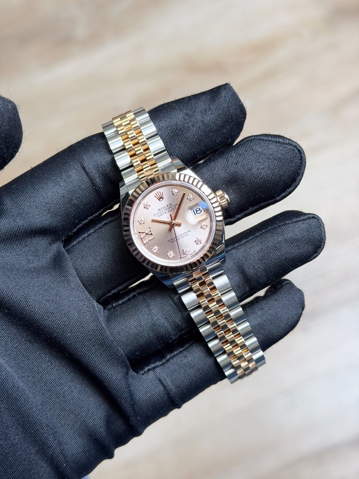 Rolex Lady-Datejust 279171 view 3
