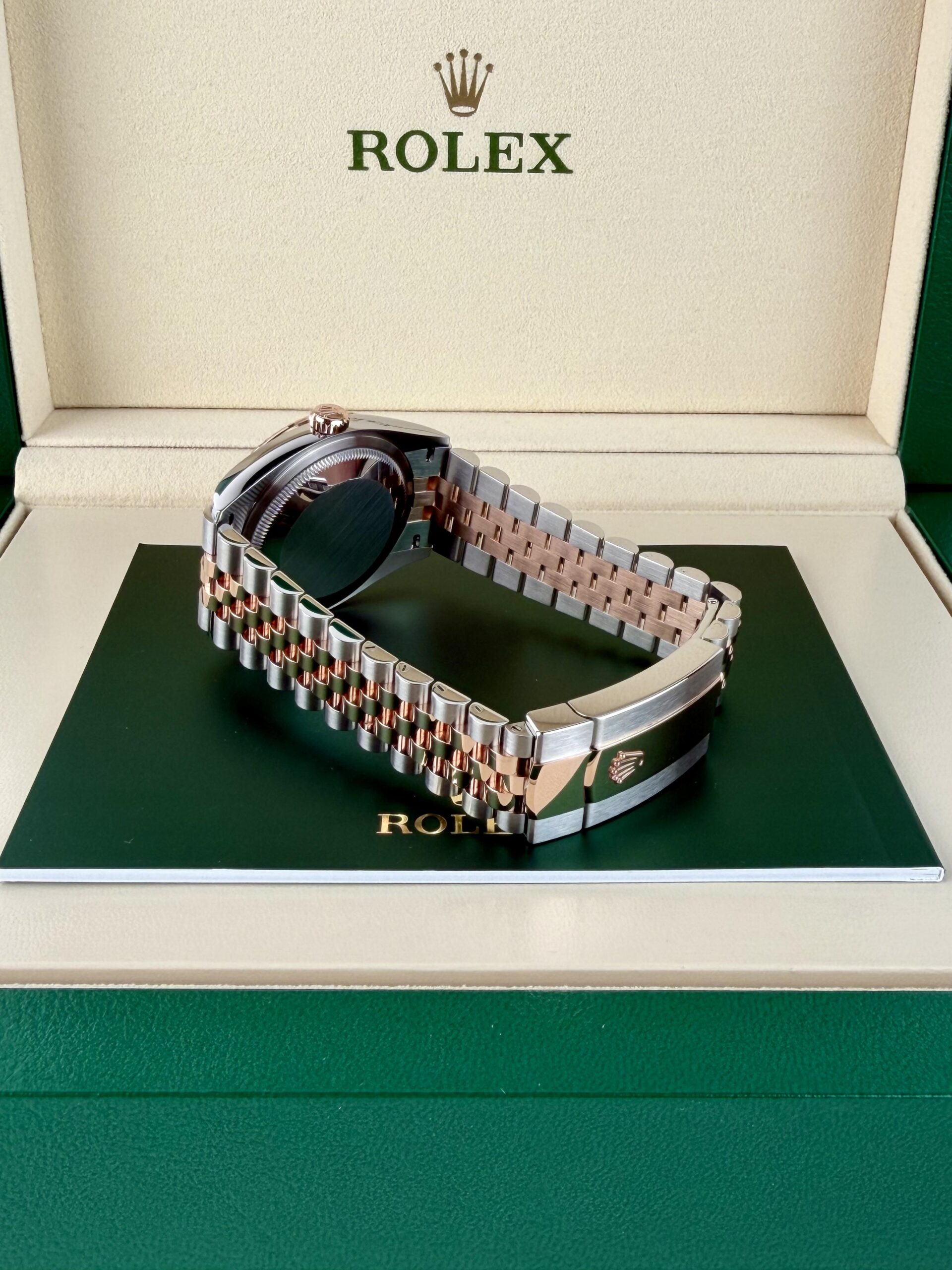 Rolex Datejust 126231 view 6