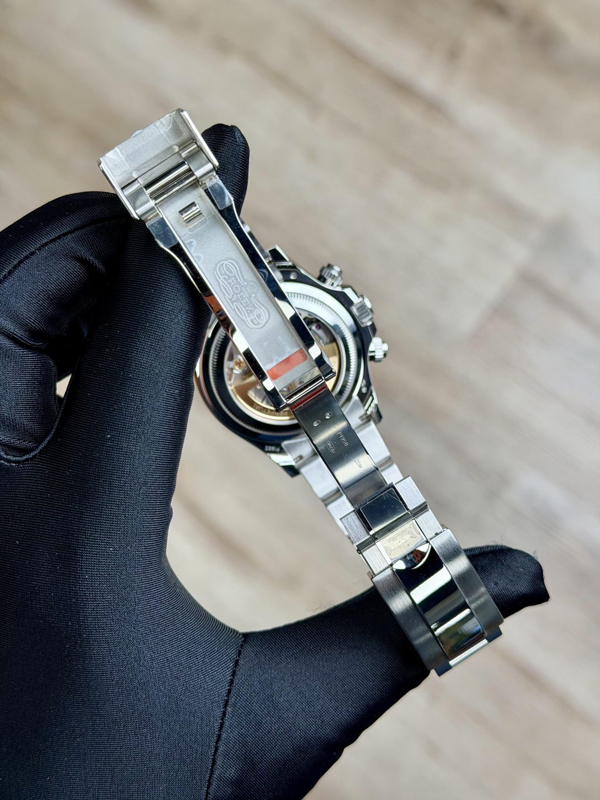 Rolex Daytona 126506 view 9