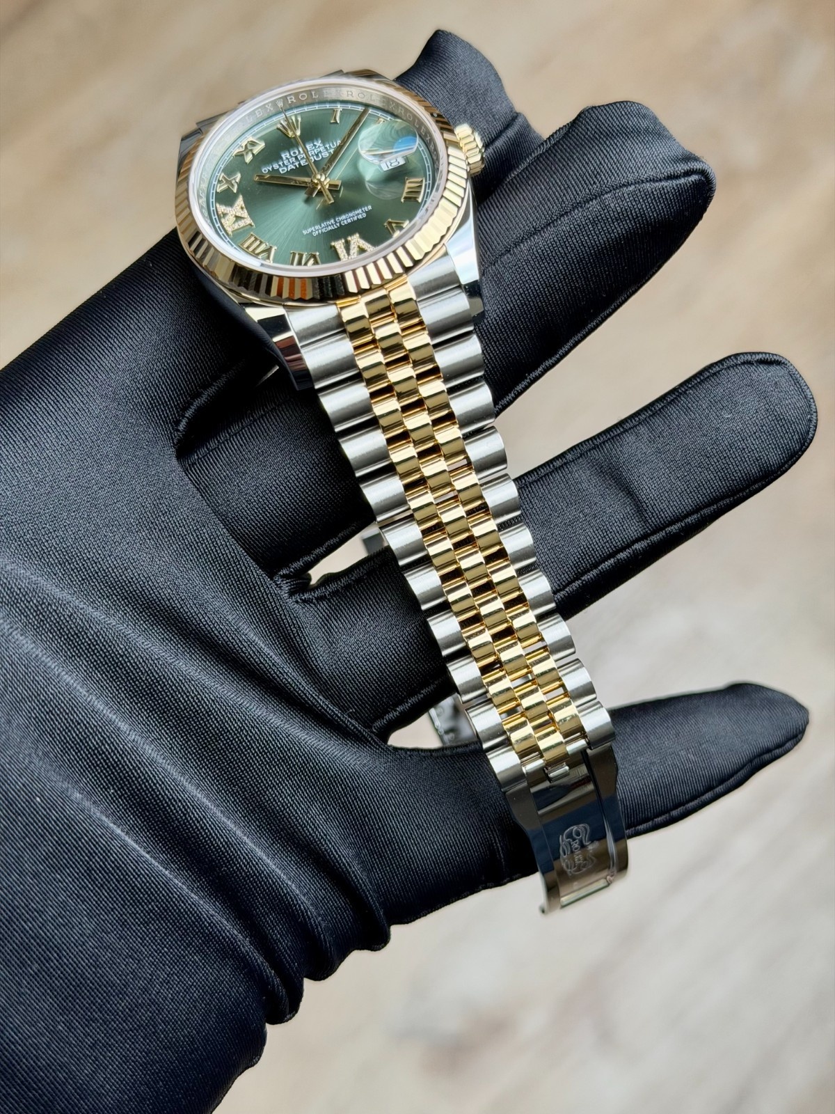 Rolex Datejust 126233 view 4