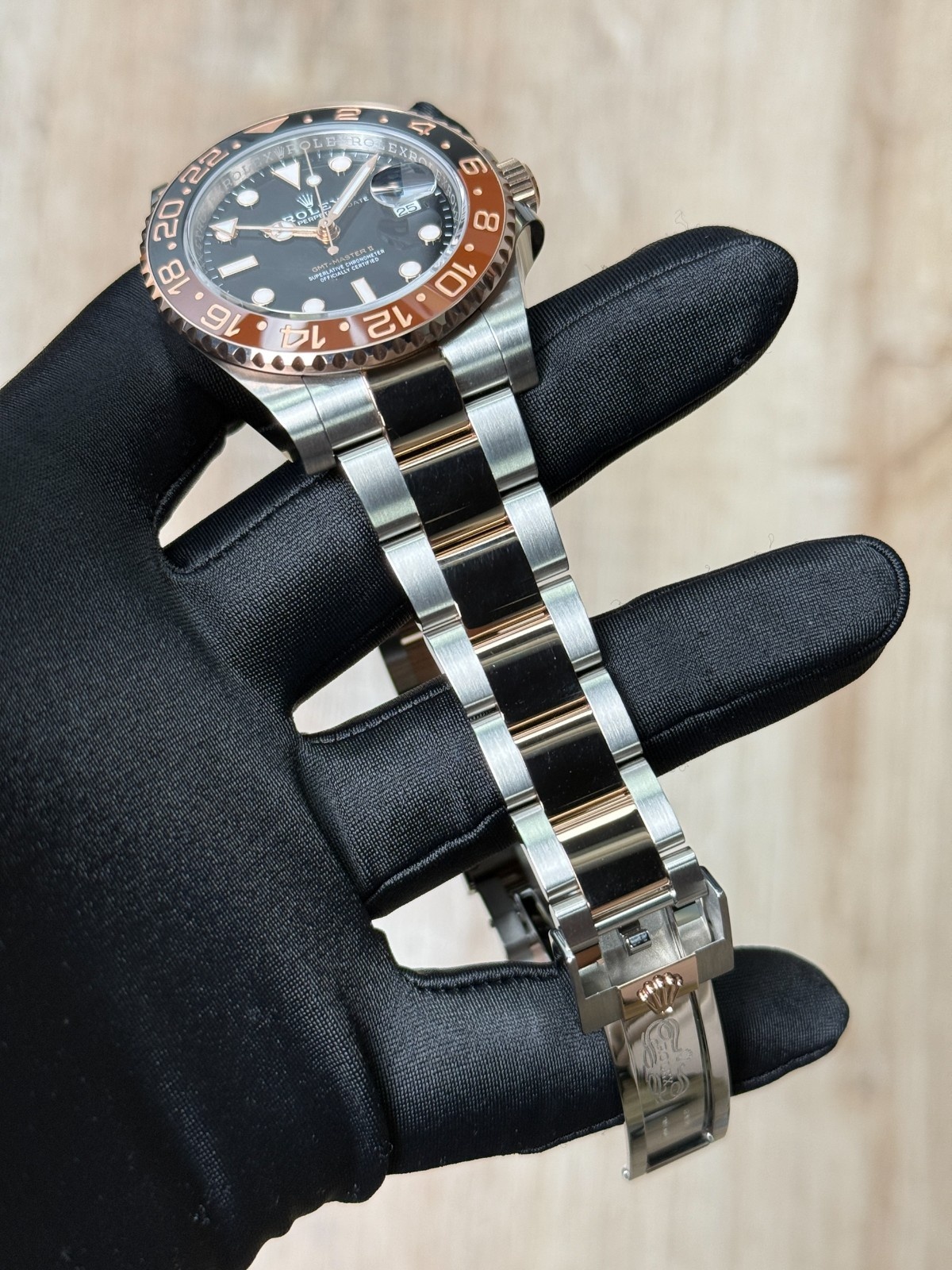Rolex GMT-Master II 126711CHNR view 4