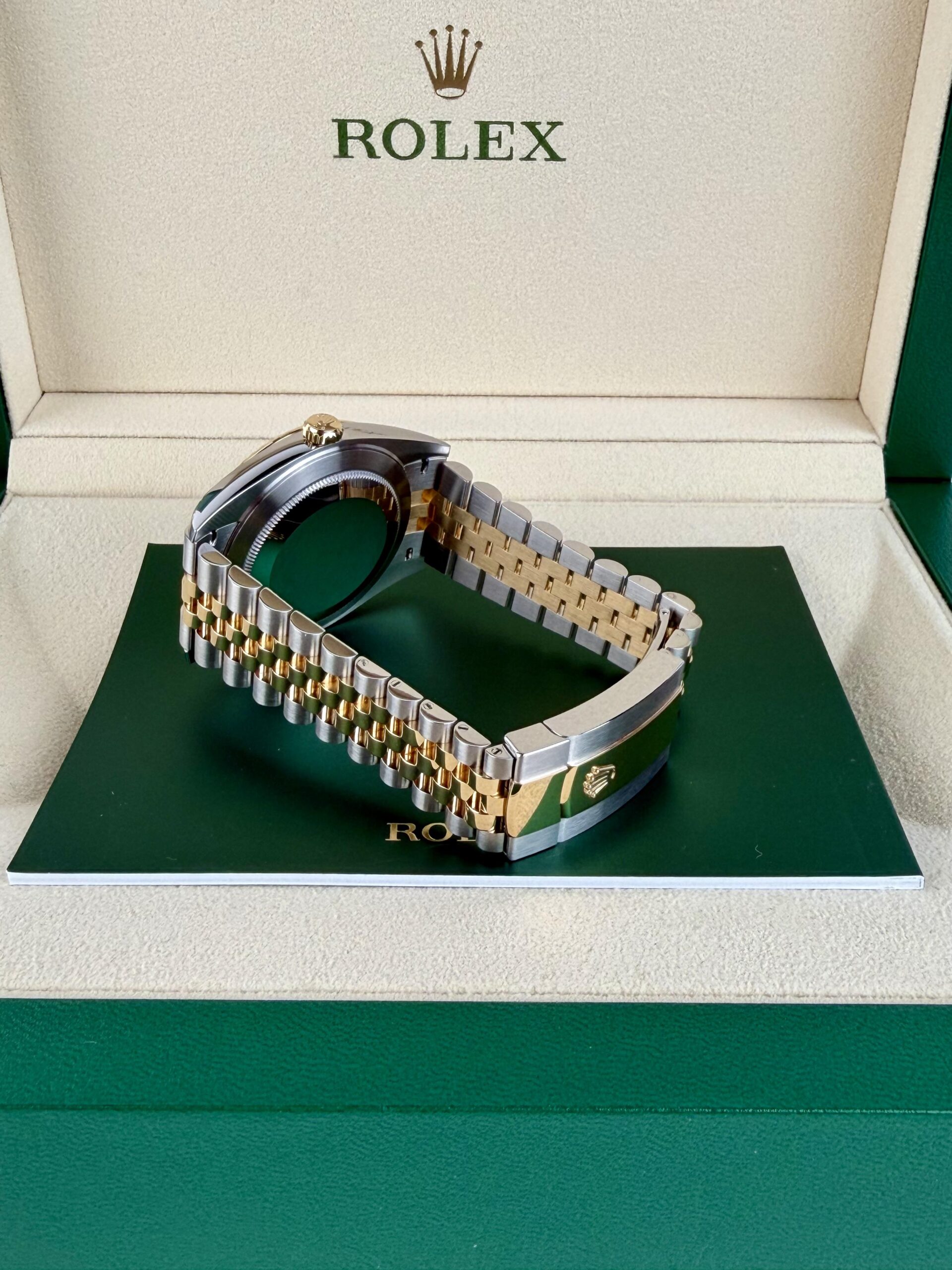Rolex Datejust 126333 view 5