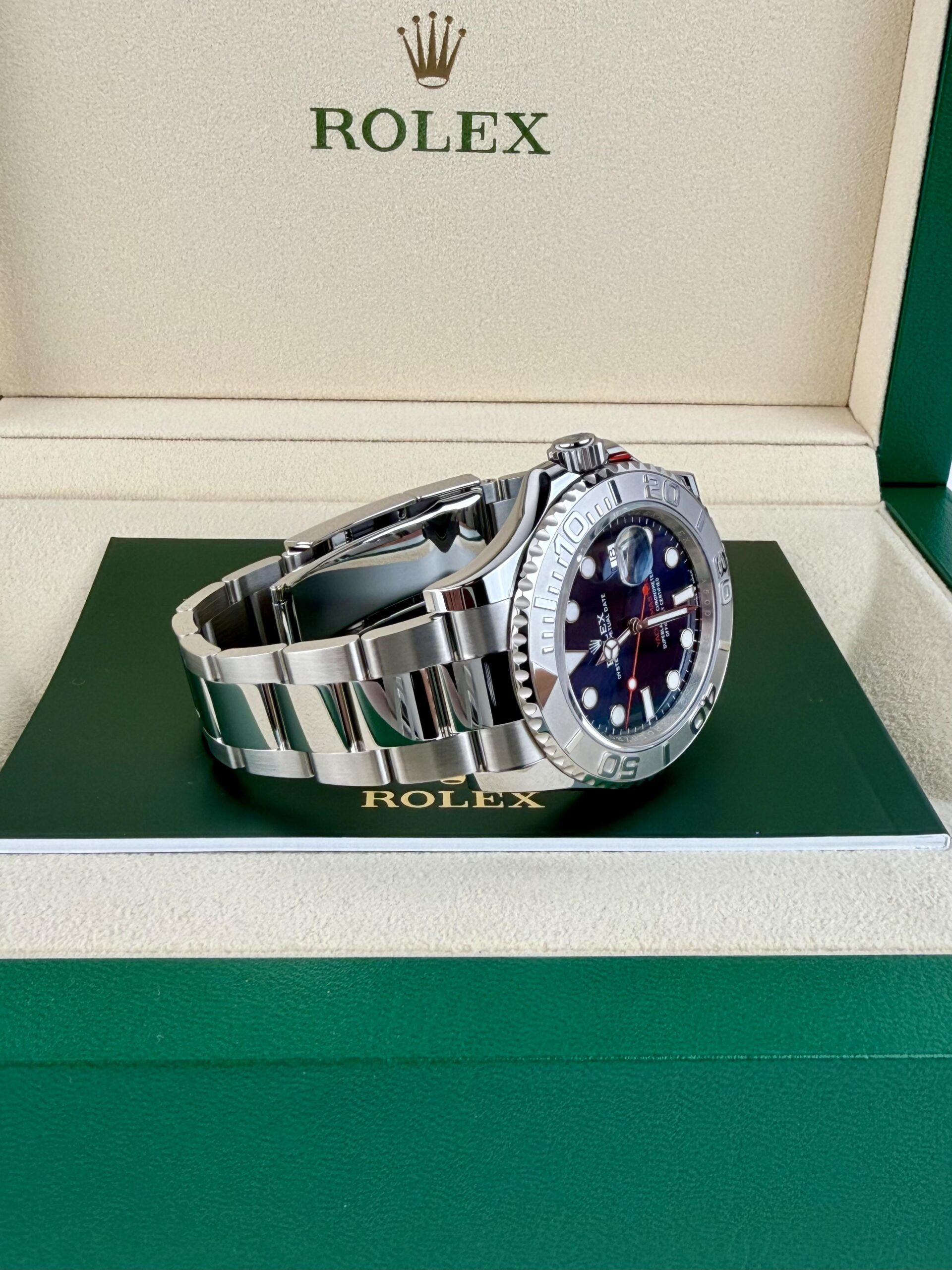 Rolex Yacht-Master 126622 view 10