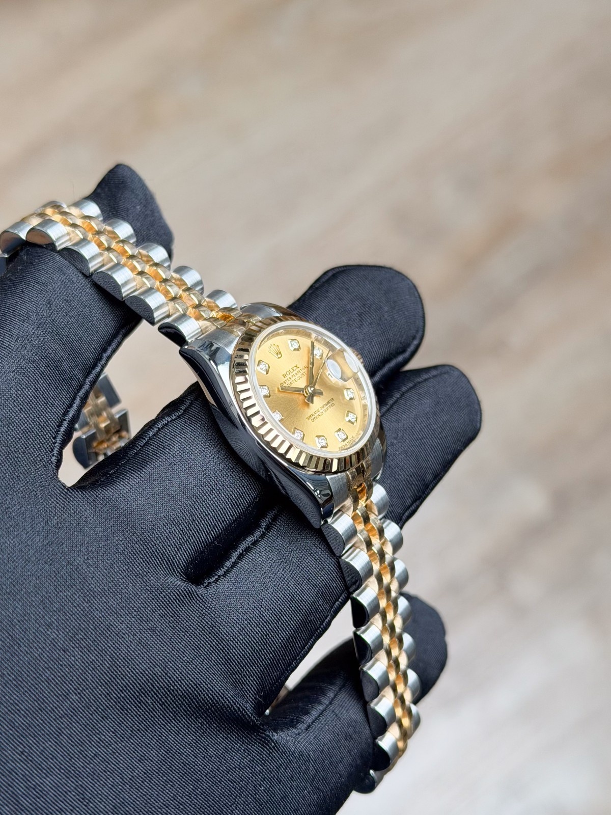 Rolex Lady-Datejust 179173 view 4