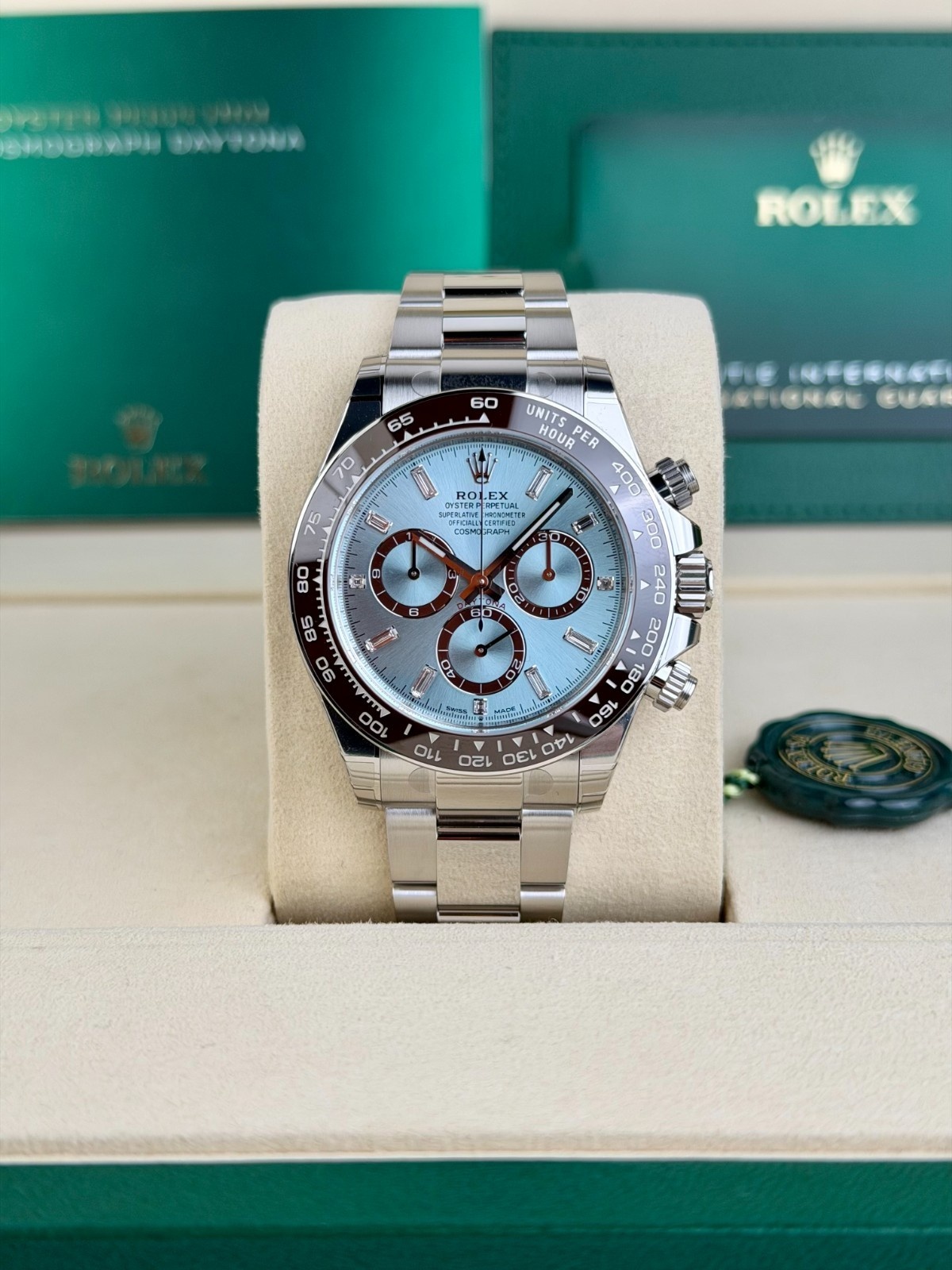 Rolex Daytona 126506 view 2