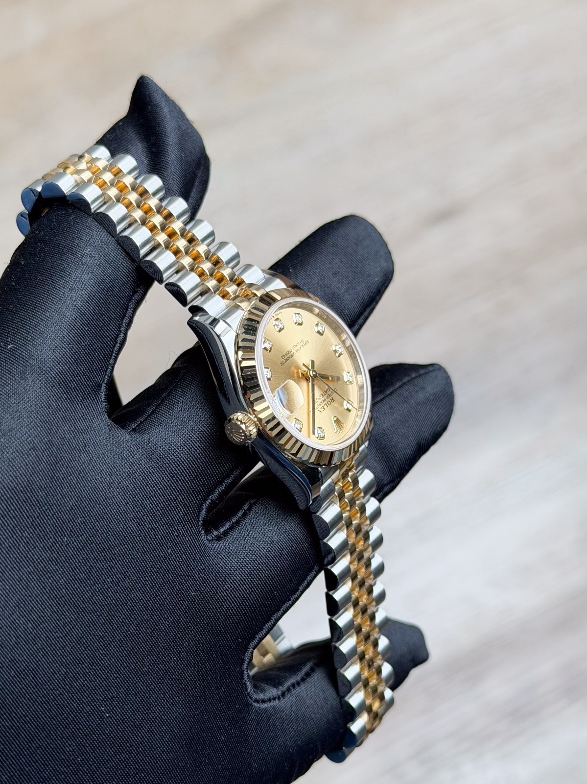 Rolex Datejust 278273 view 8