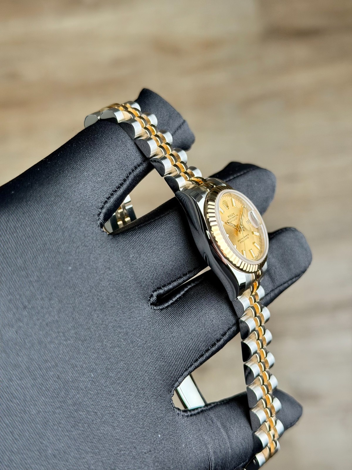 Rolex Lady-Datejust 179173 view 4