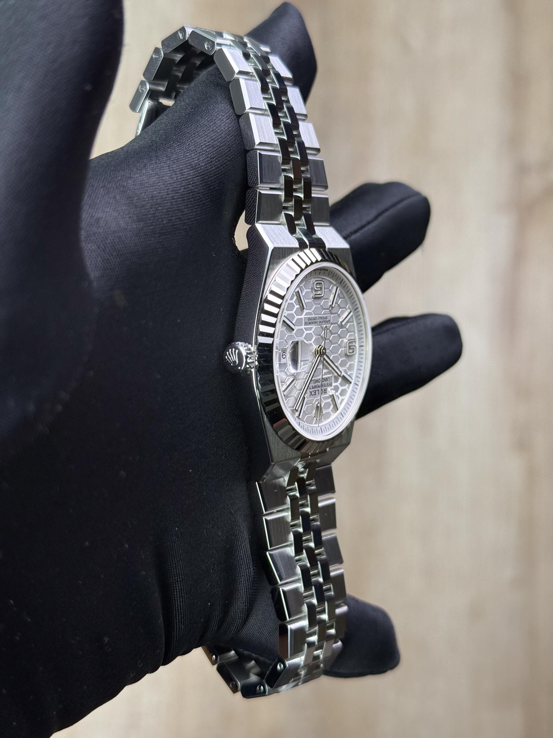 Rolex Land-Dweller 127334 view 4