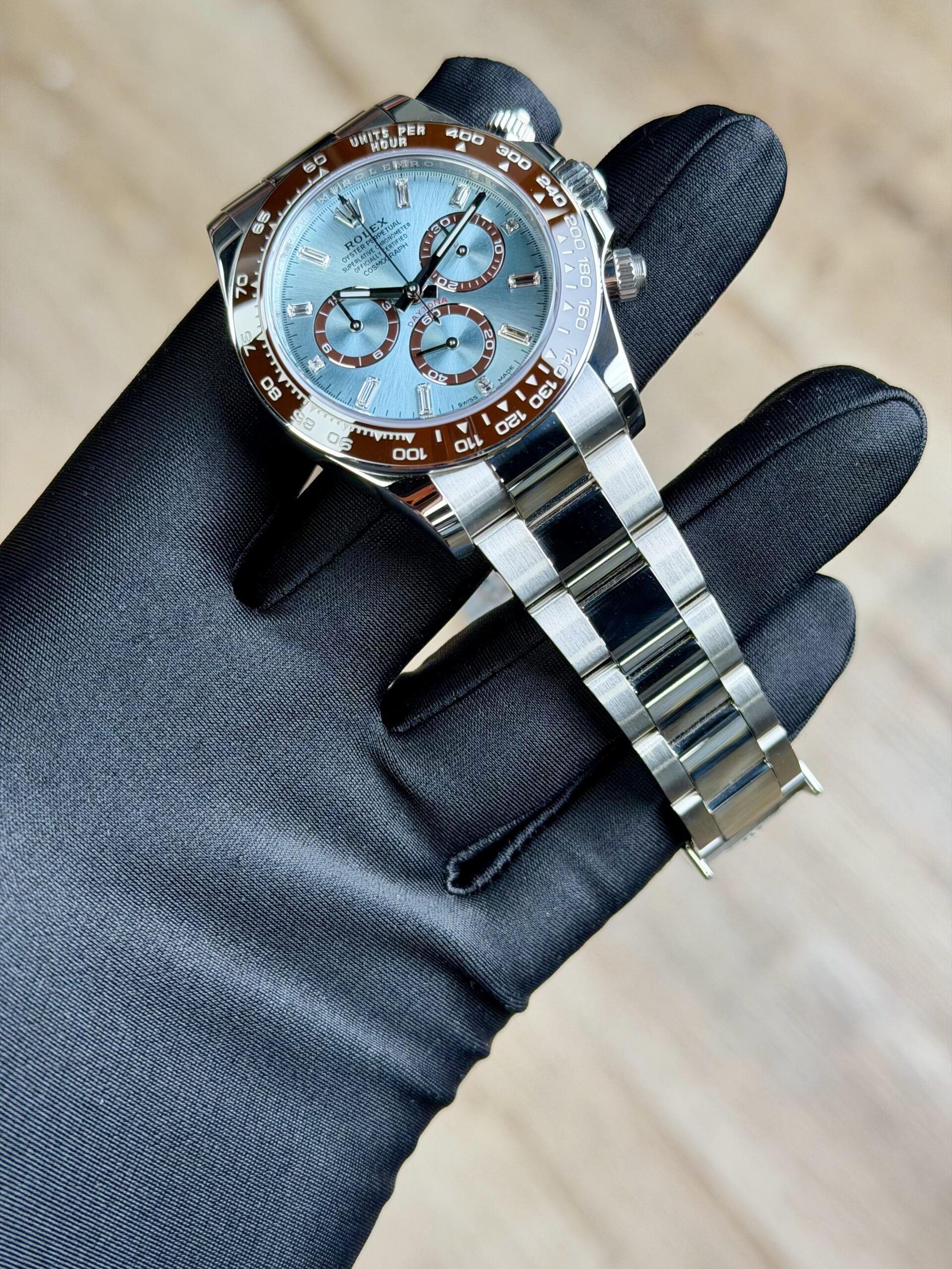Rolex Daytona 126506 view 4