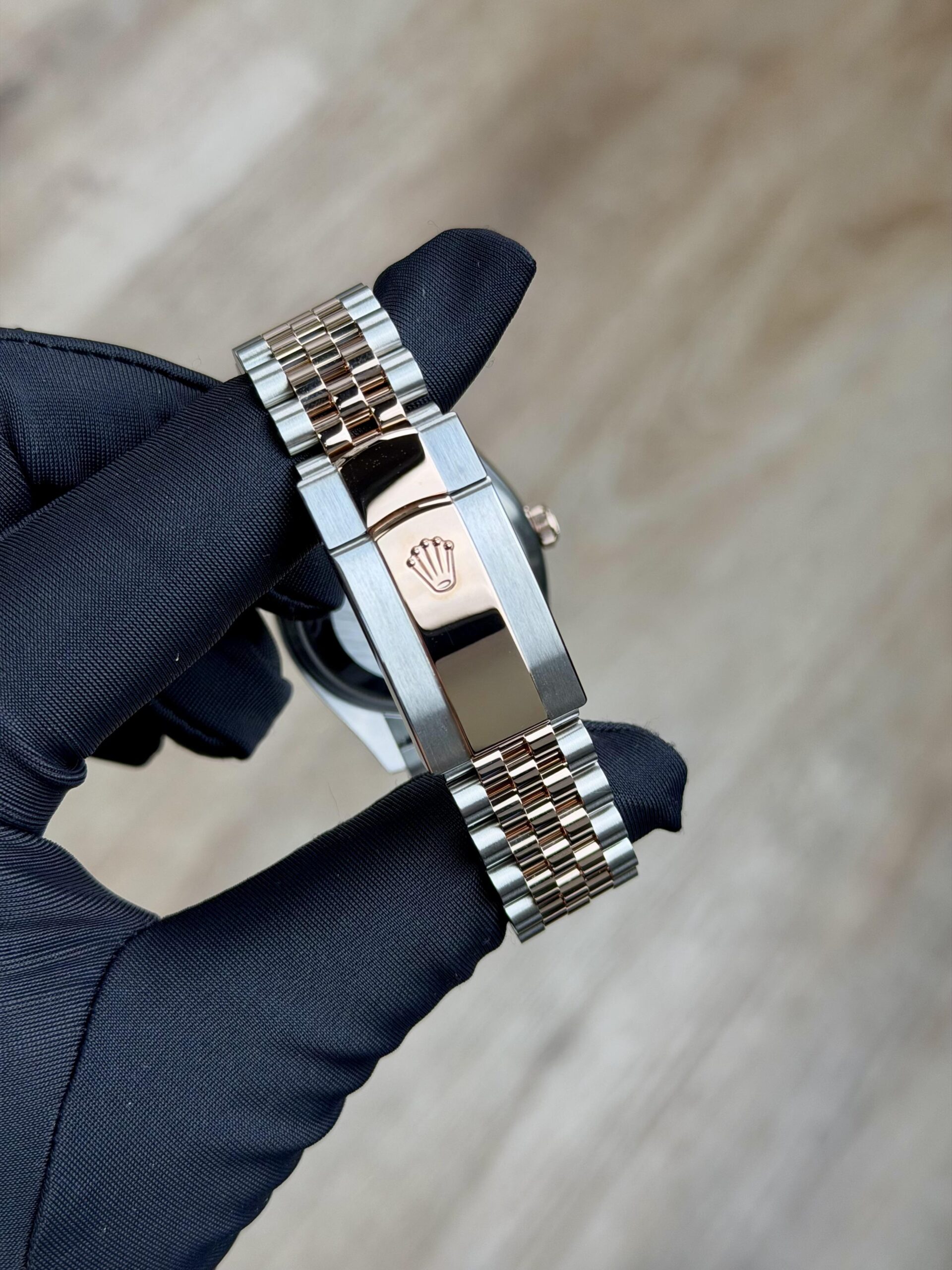 Rolex Datejust 126231 view 10