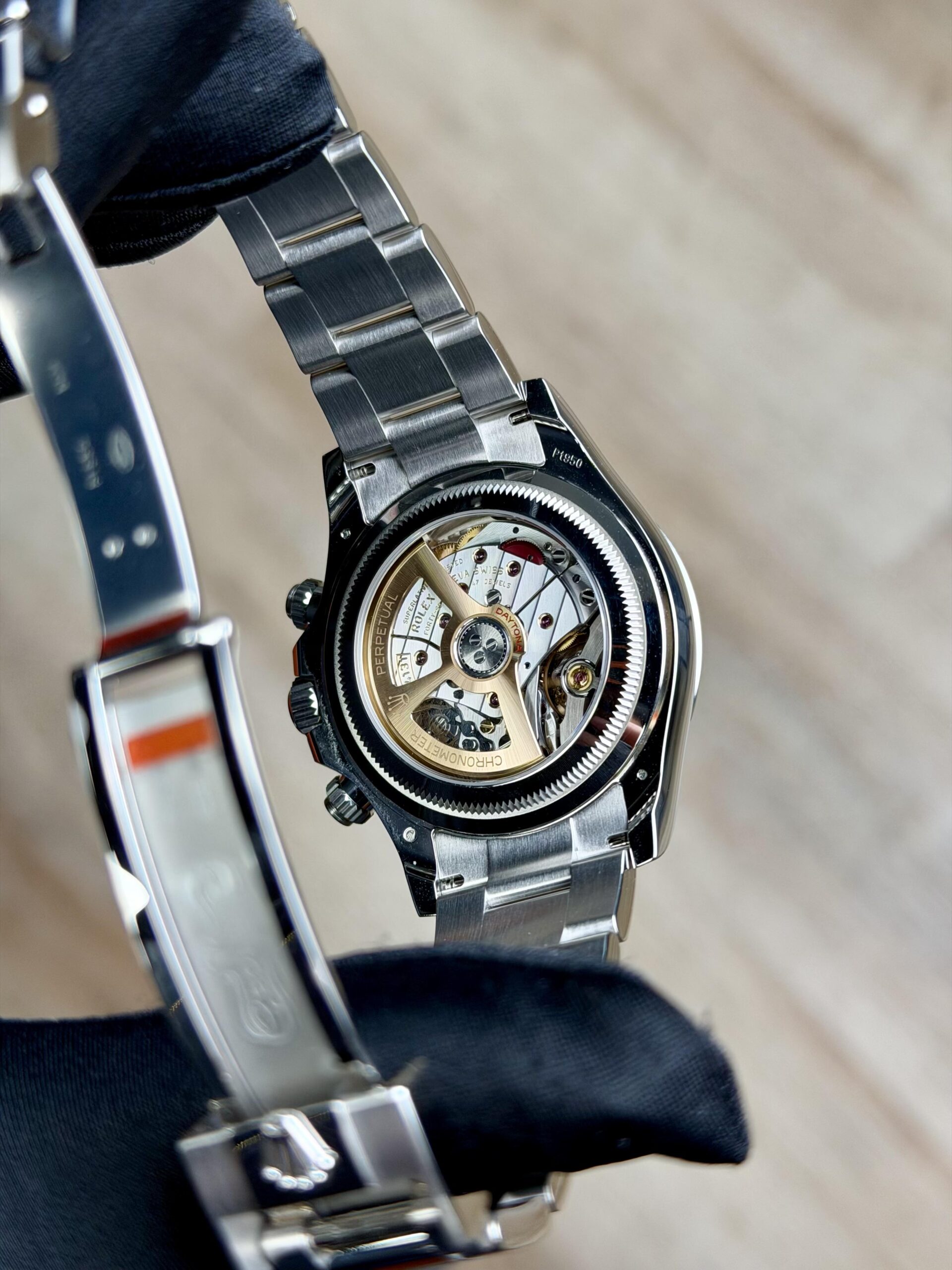 Rolex Daytona 126506 view 8