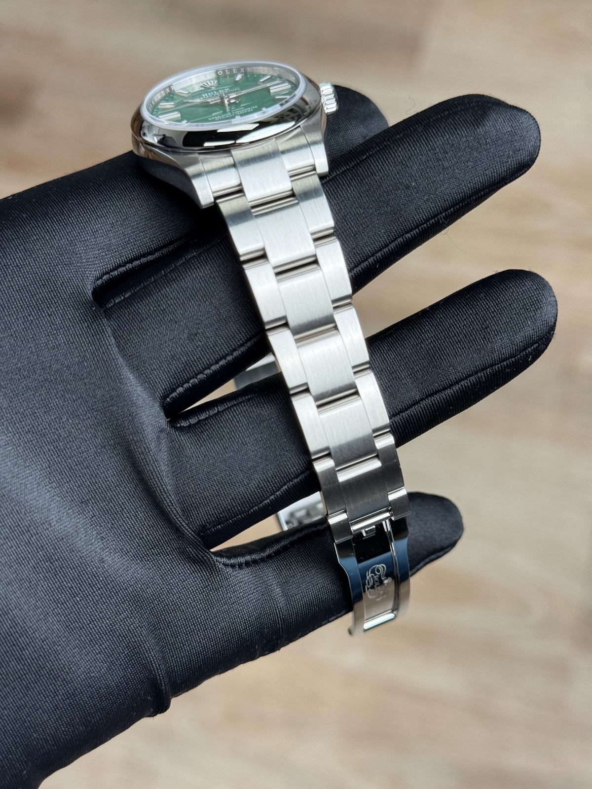 Rolex Oyster Perpetual 277200 view 8