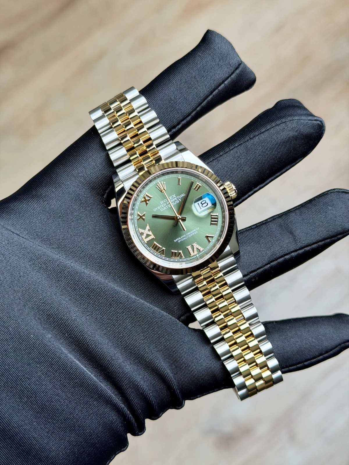 Rolex Datejust 126233 view 3