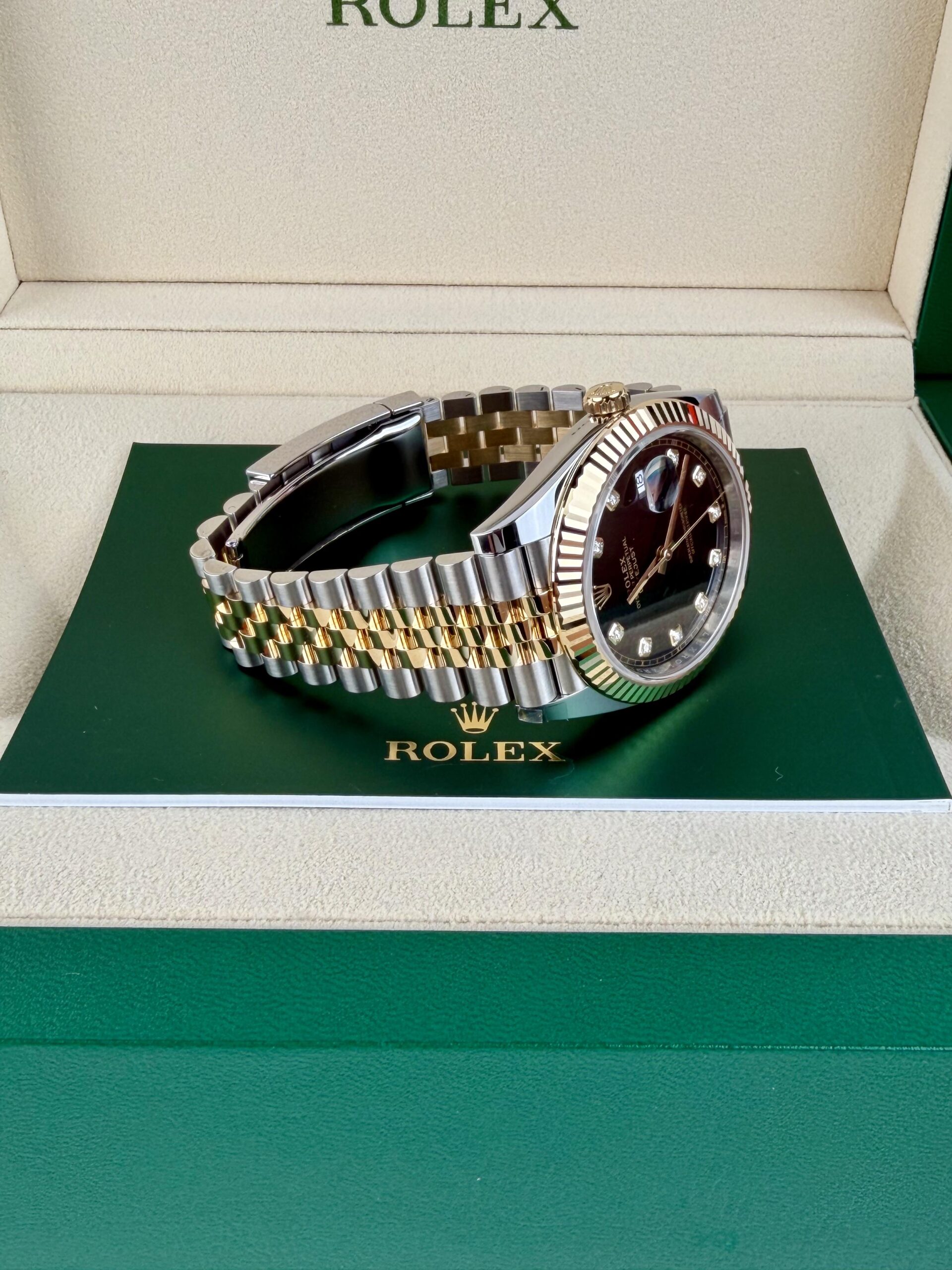 Rolex Datejust 126333 view 9