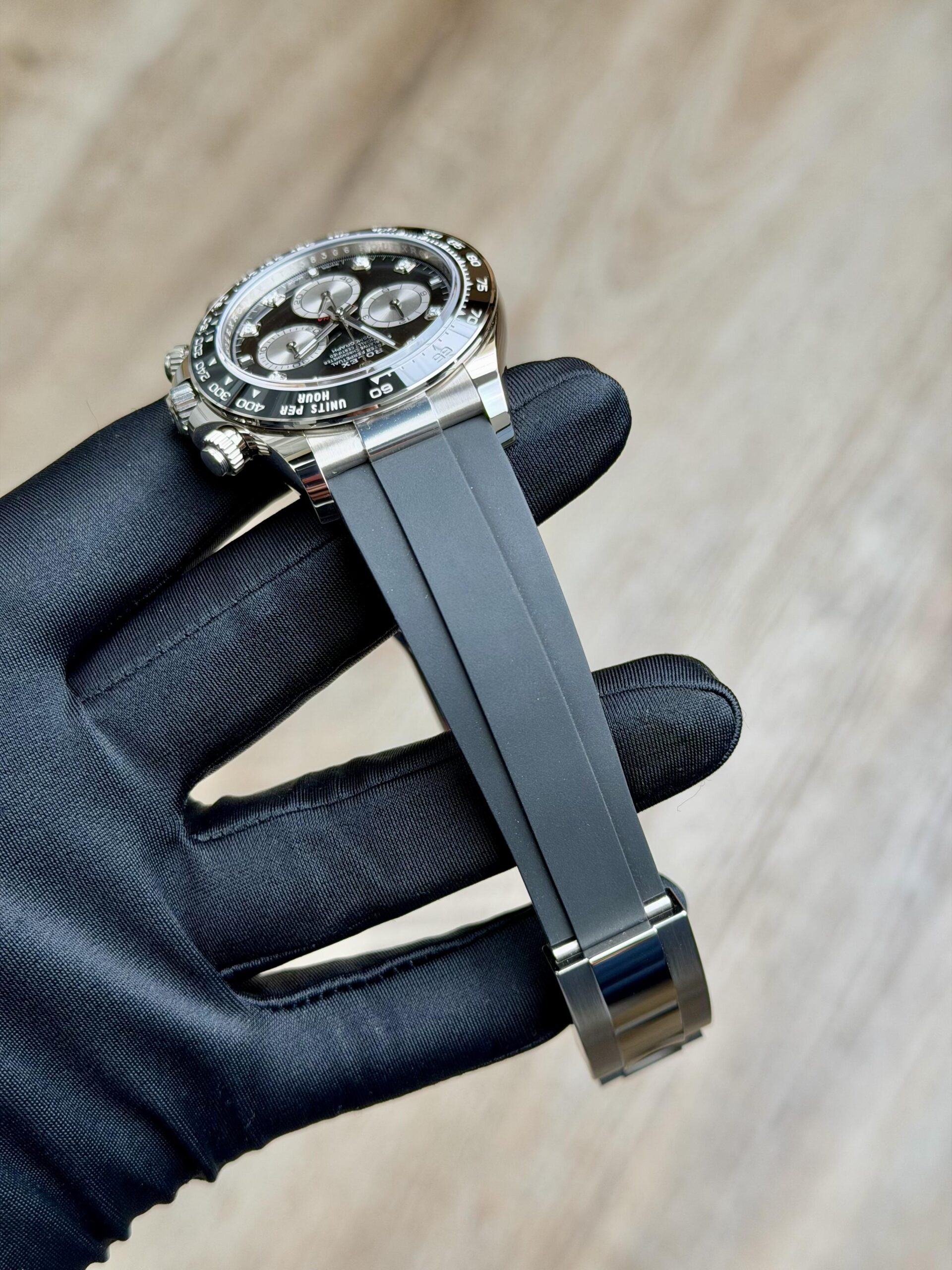 Rolex Cosmograph Daytona 126519LN view 5