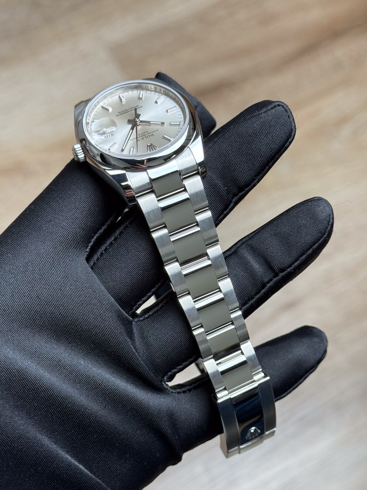 Rolex Oyster Perpetual Date 34 115200 view 6