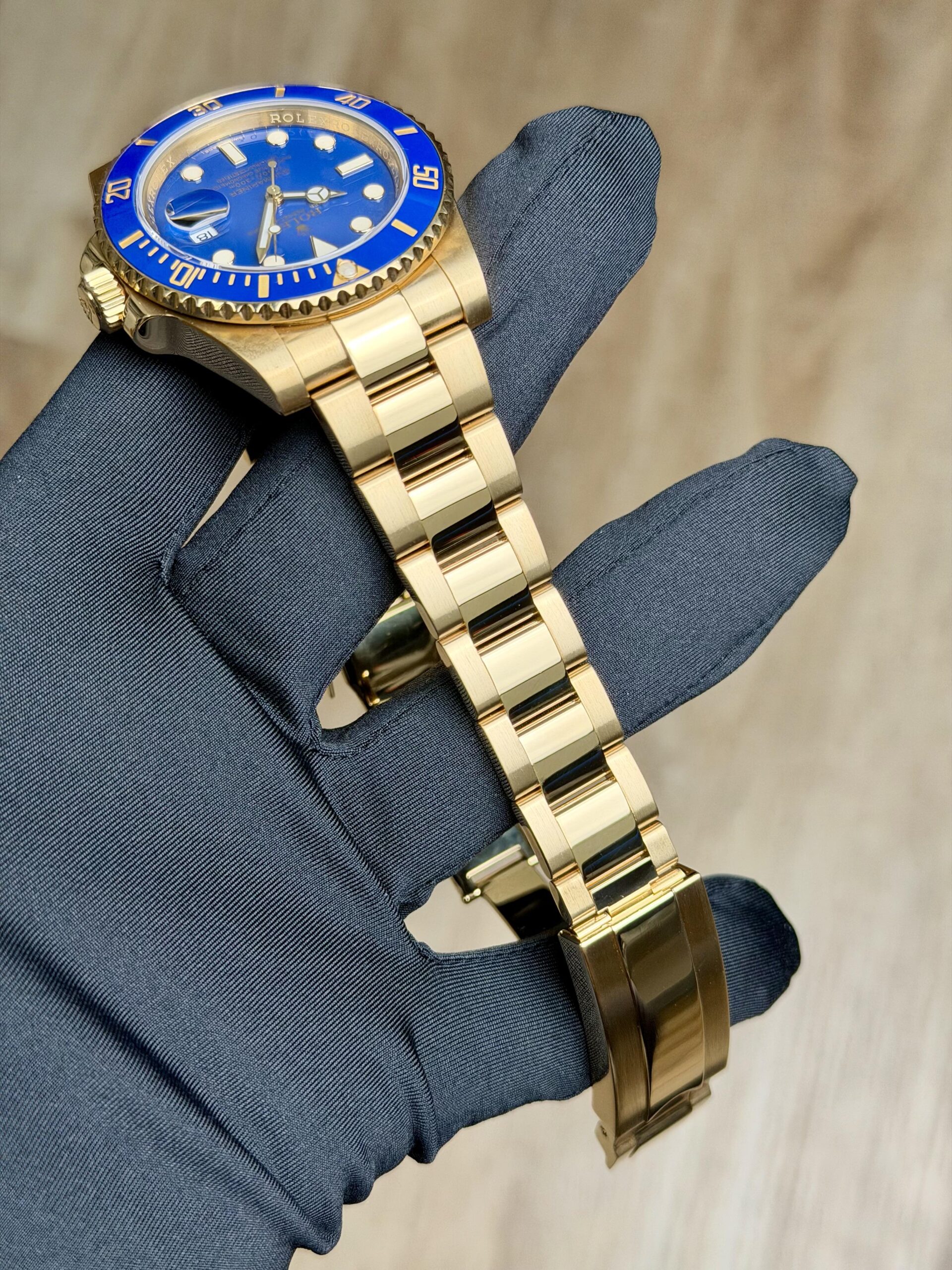 Rolex Submariner Date “Flat Blue” 116618LB view 7