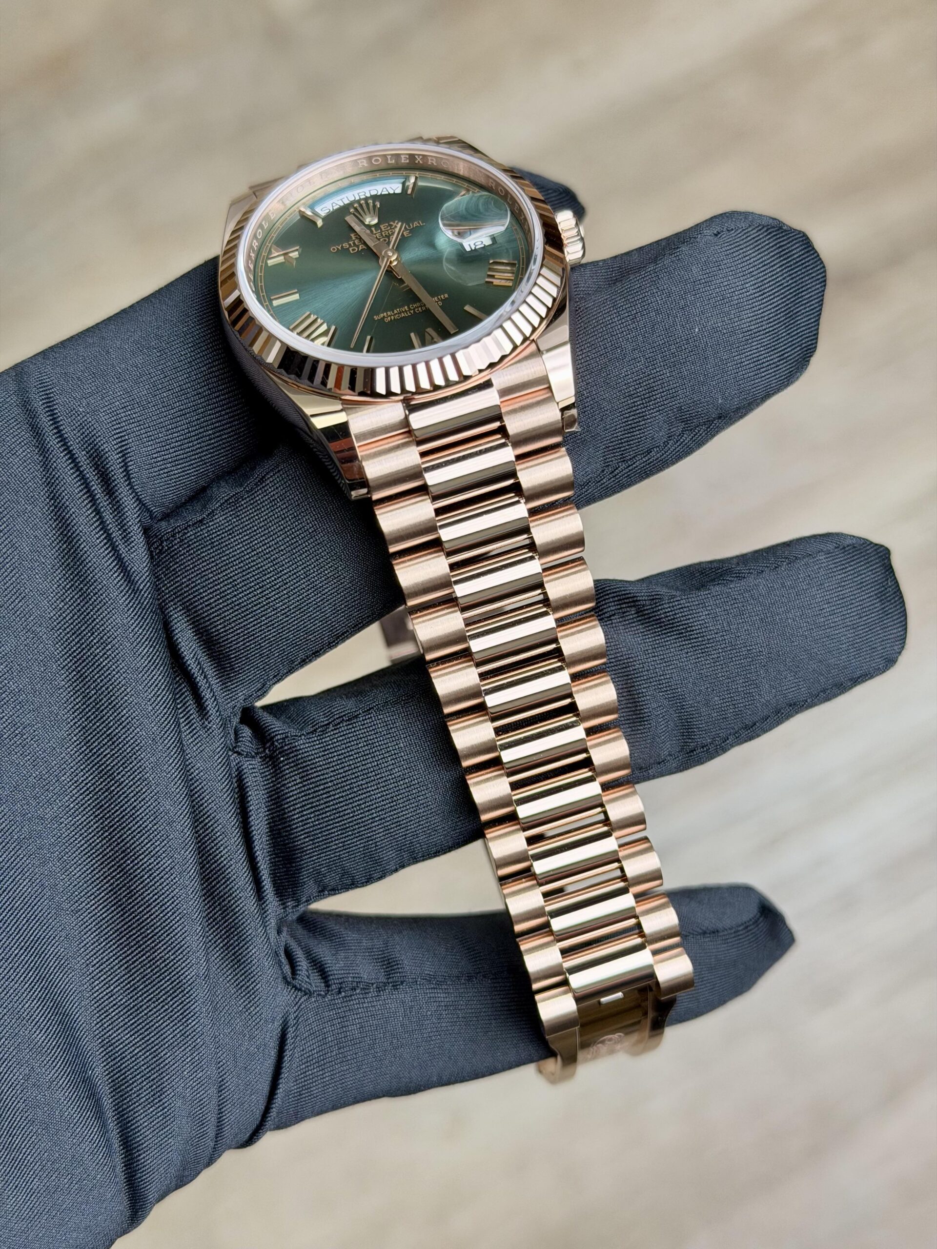 Rolex Day-Date 36 128235 view 5