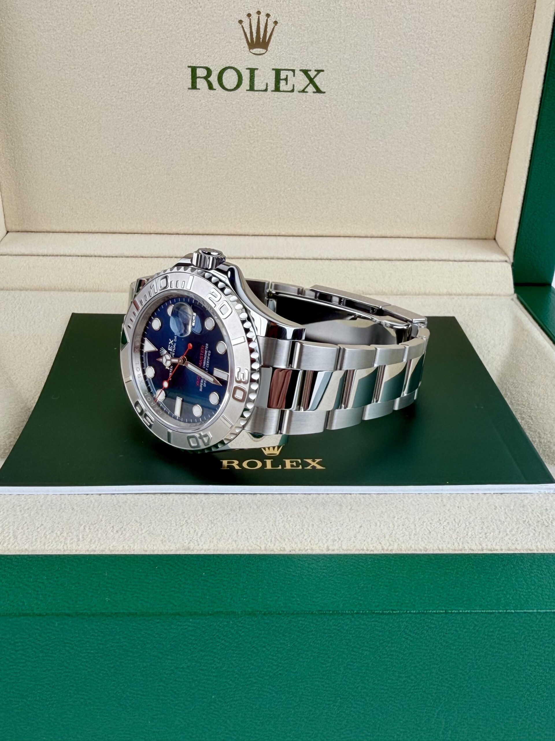 Rolex Yacht-Master 126622 view 4