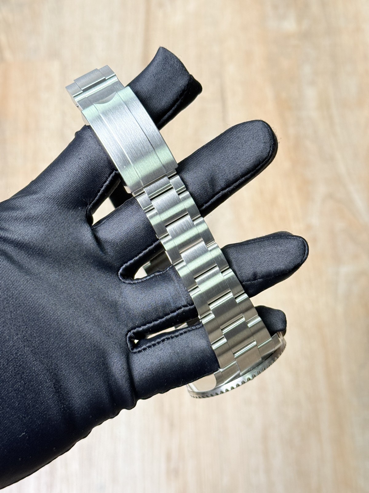 Rolex Sea-Dweller 126600 view 6