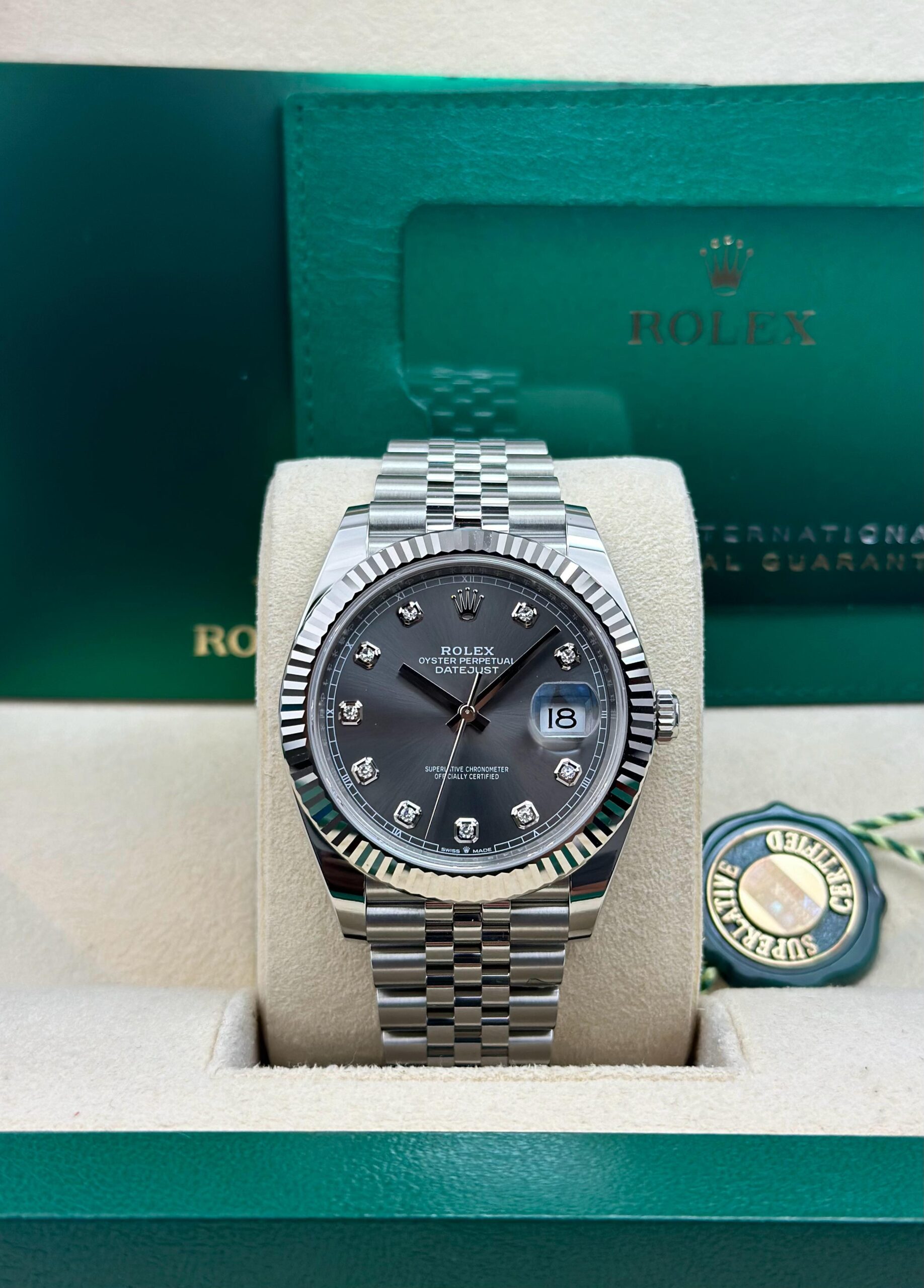 Rolex Datejust 126334 view 2