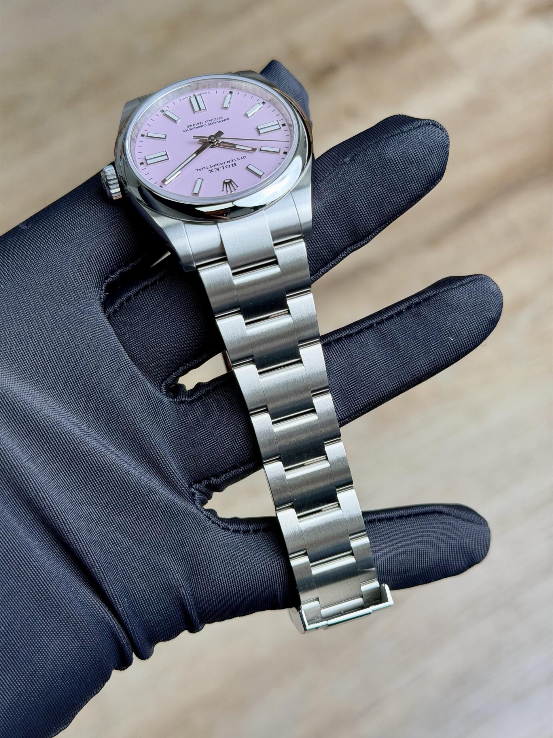 Rolex Oyster Perpetual 134300 view 7