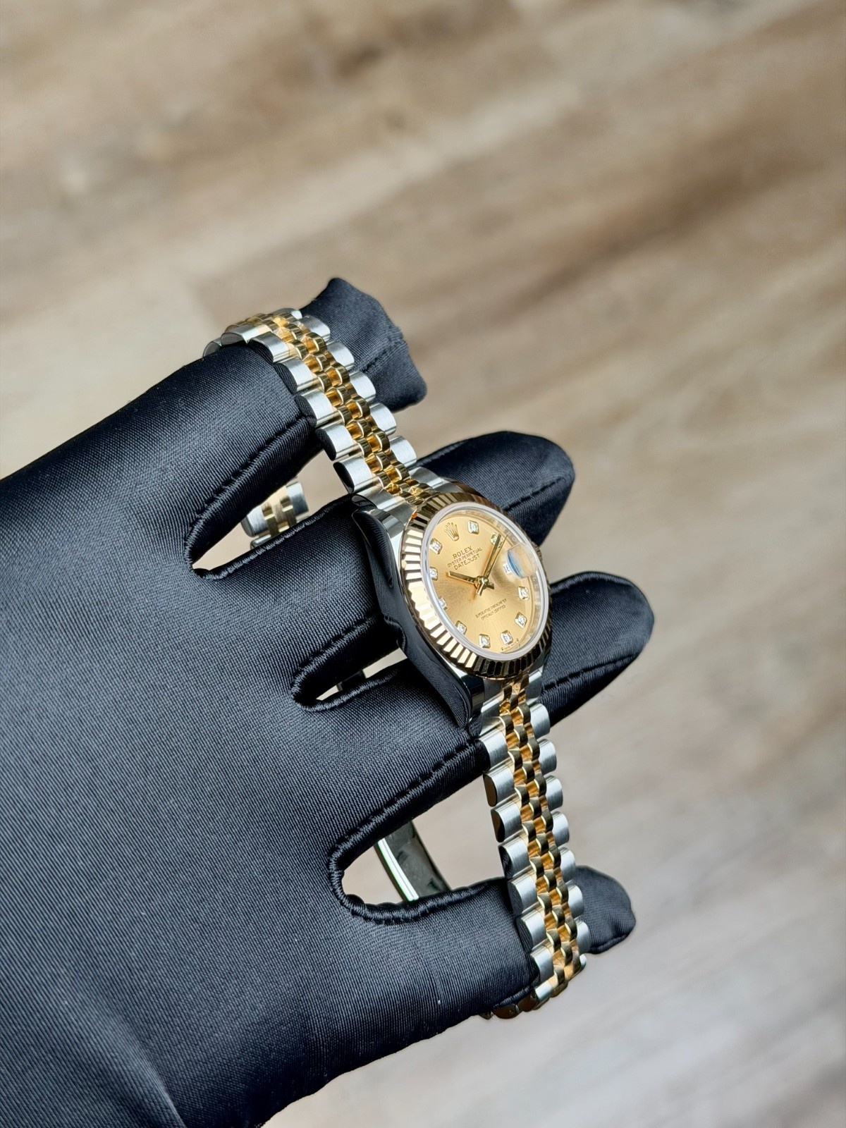 Rolex Lady-Datejust 279173 view 4