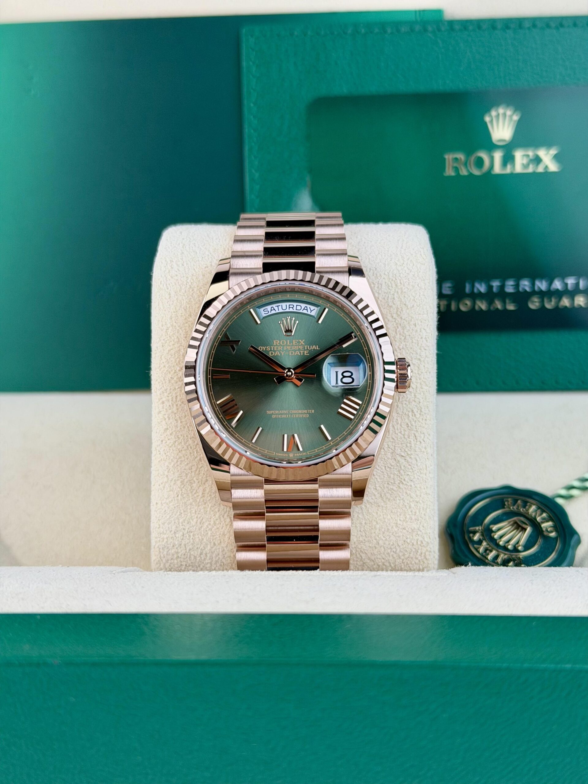 Rolex Day-Date 36 128235 view 2