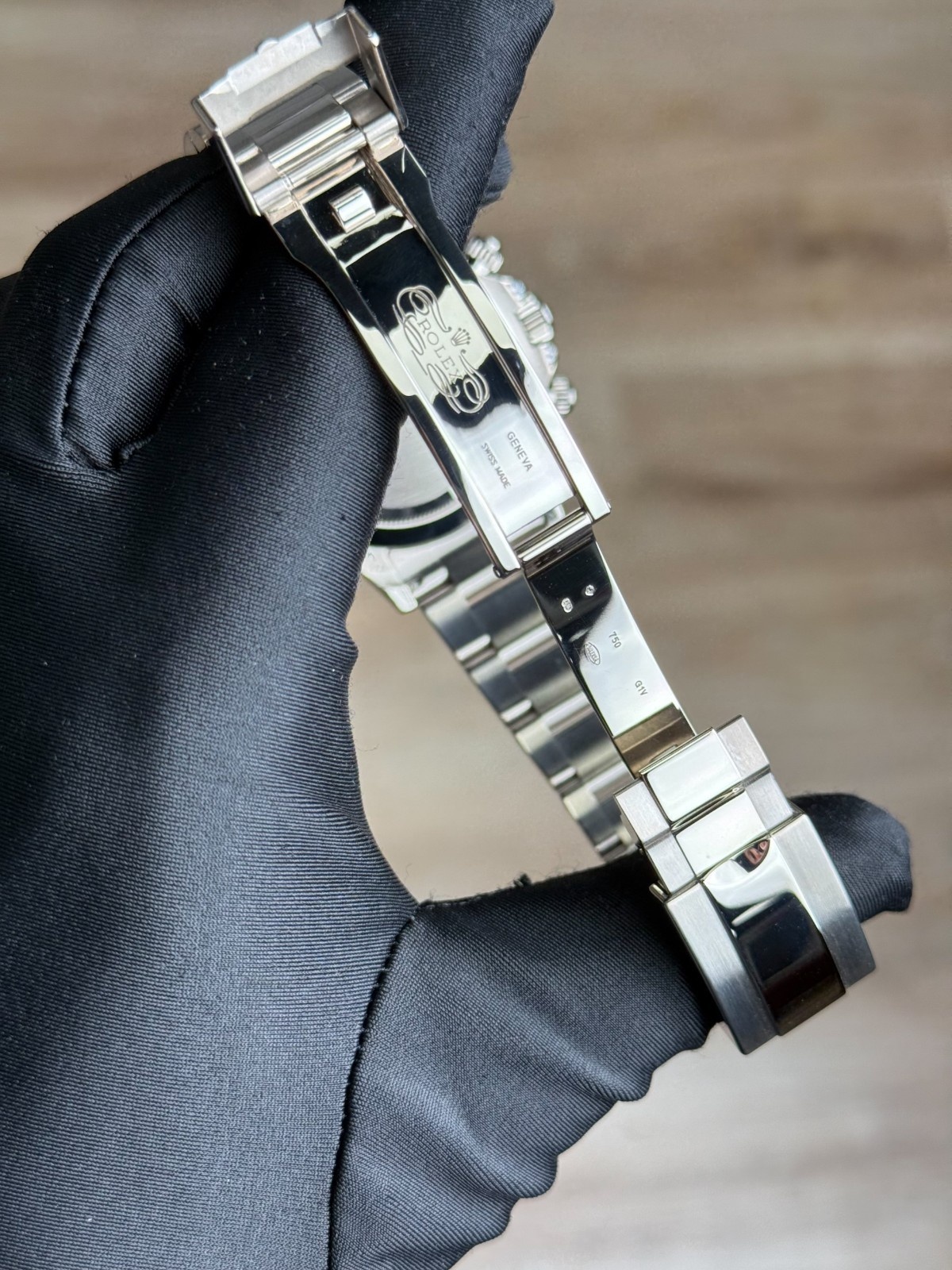 Rolex Daytona 116599RBOW view 9