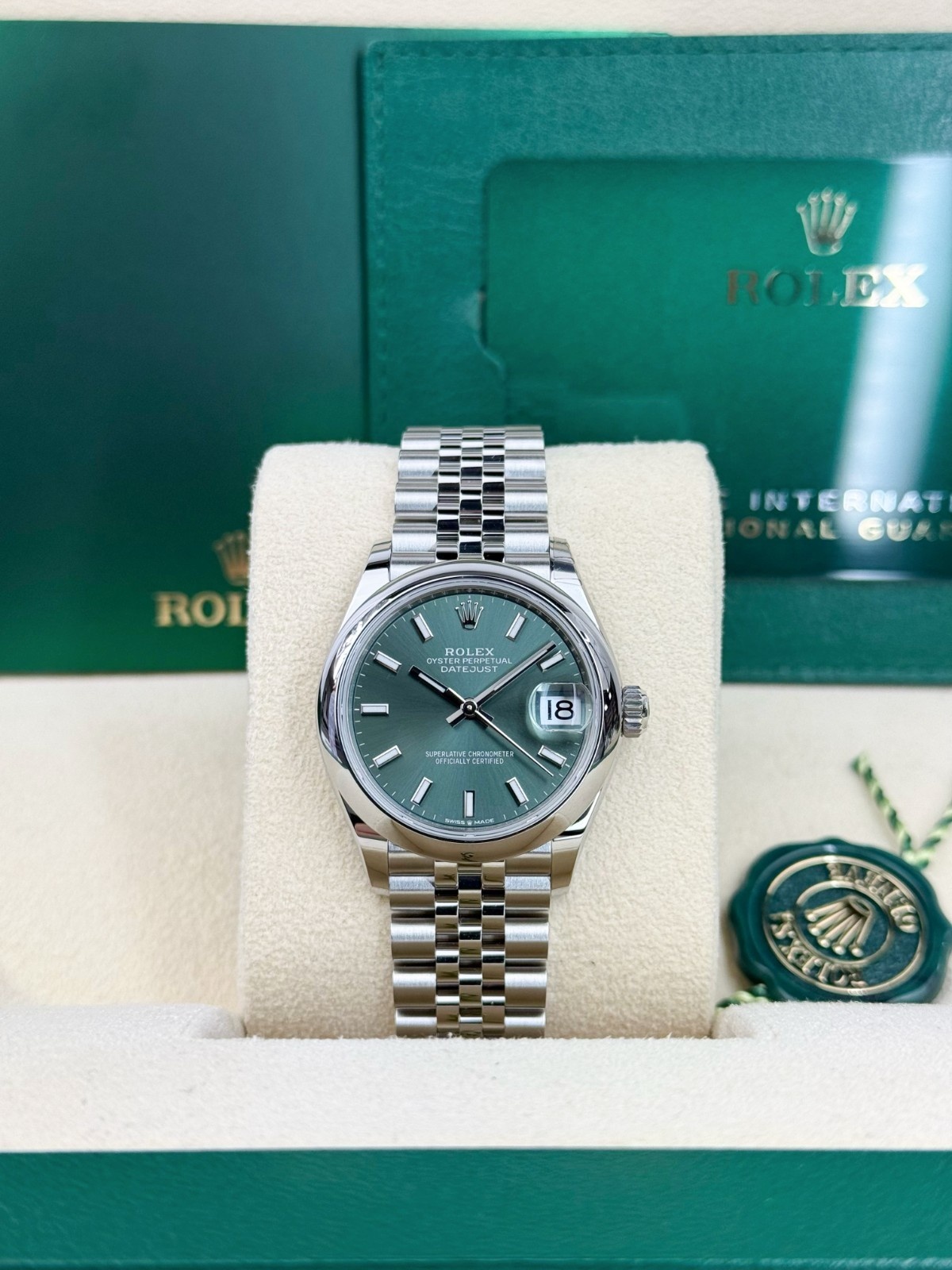 Rolex Datejust 278240 view 2