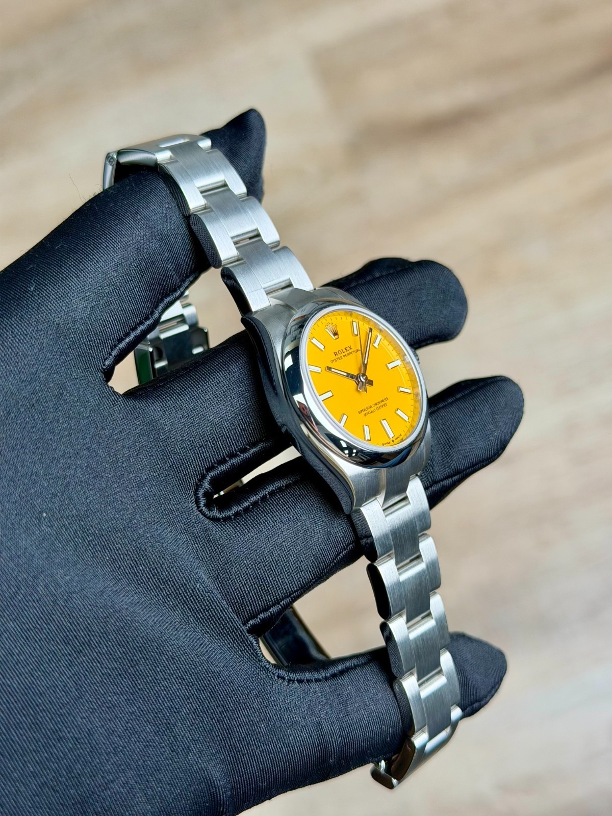 Rolex Oyster Perpetual 277200 view 4