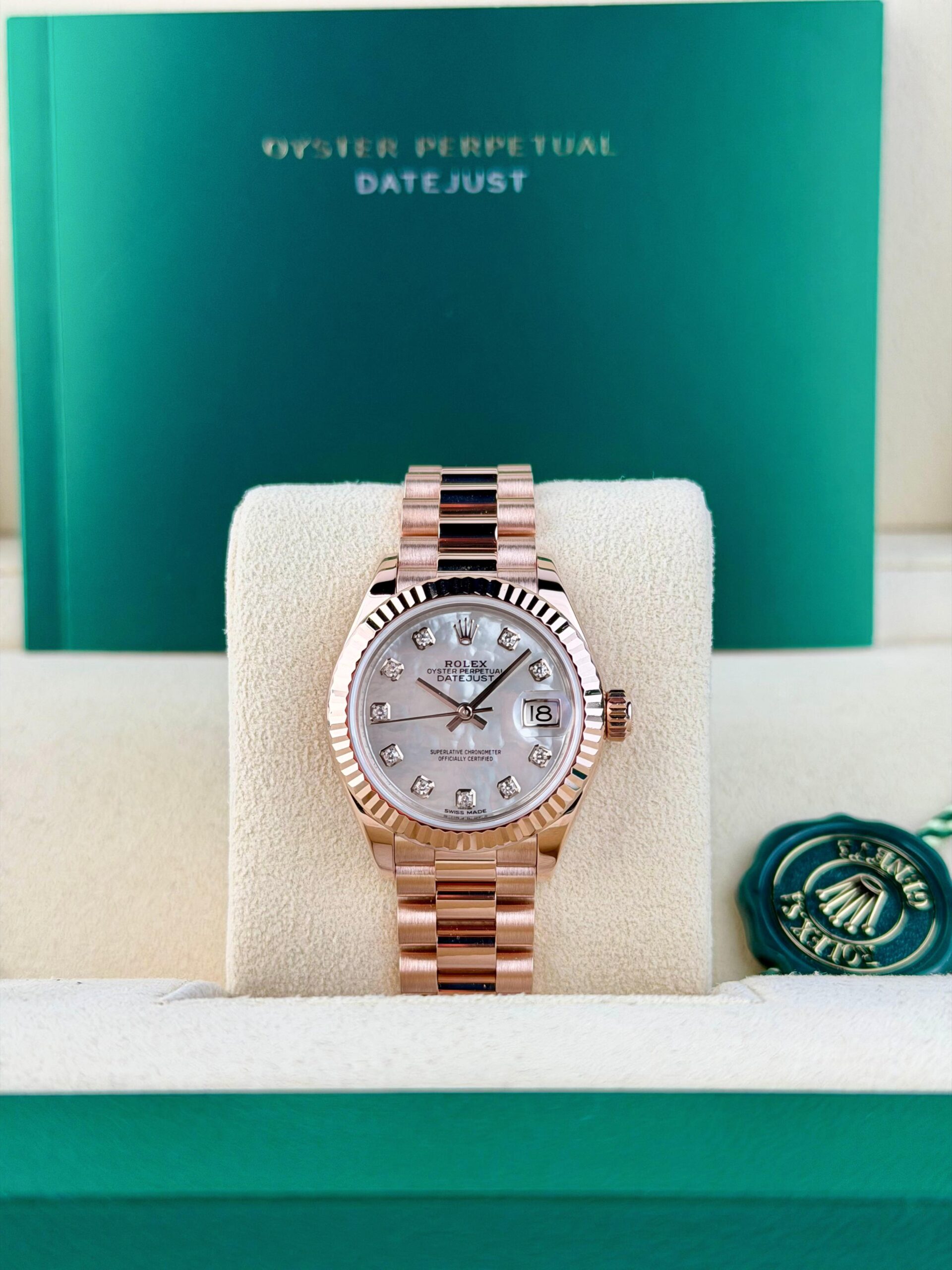 Rolex Datejust 28 279175 view 2