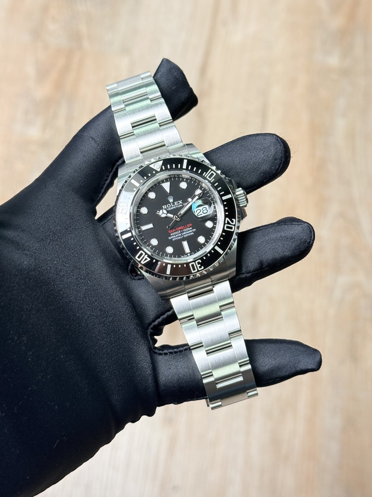 Rolex Sea-Dweller 126600 view 3